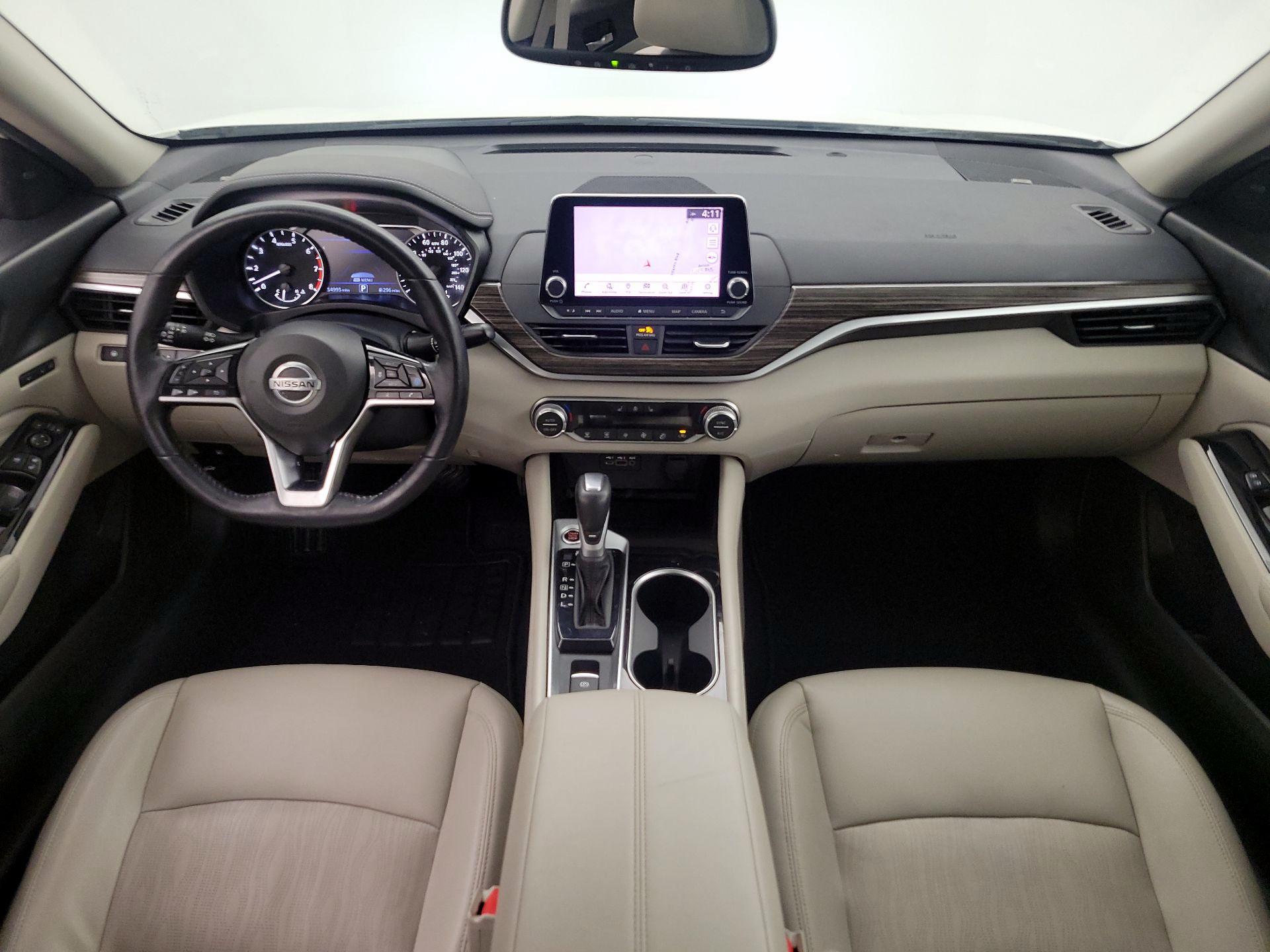Thumbnail: 2020 Nissan Altima - 9