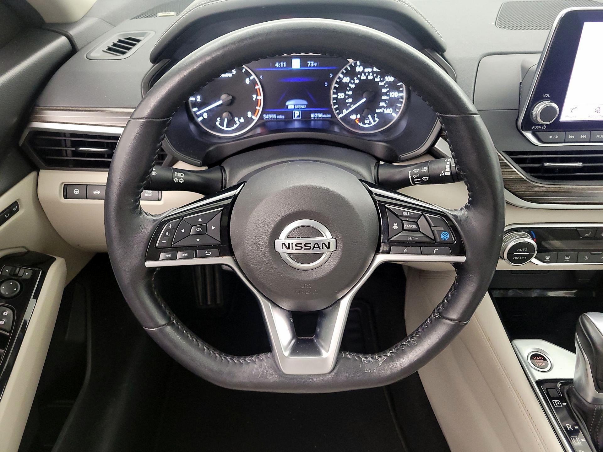 Thumbnail: 2020 Nissan Altima - 10