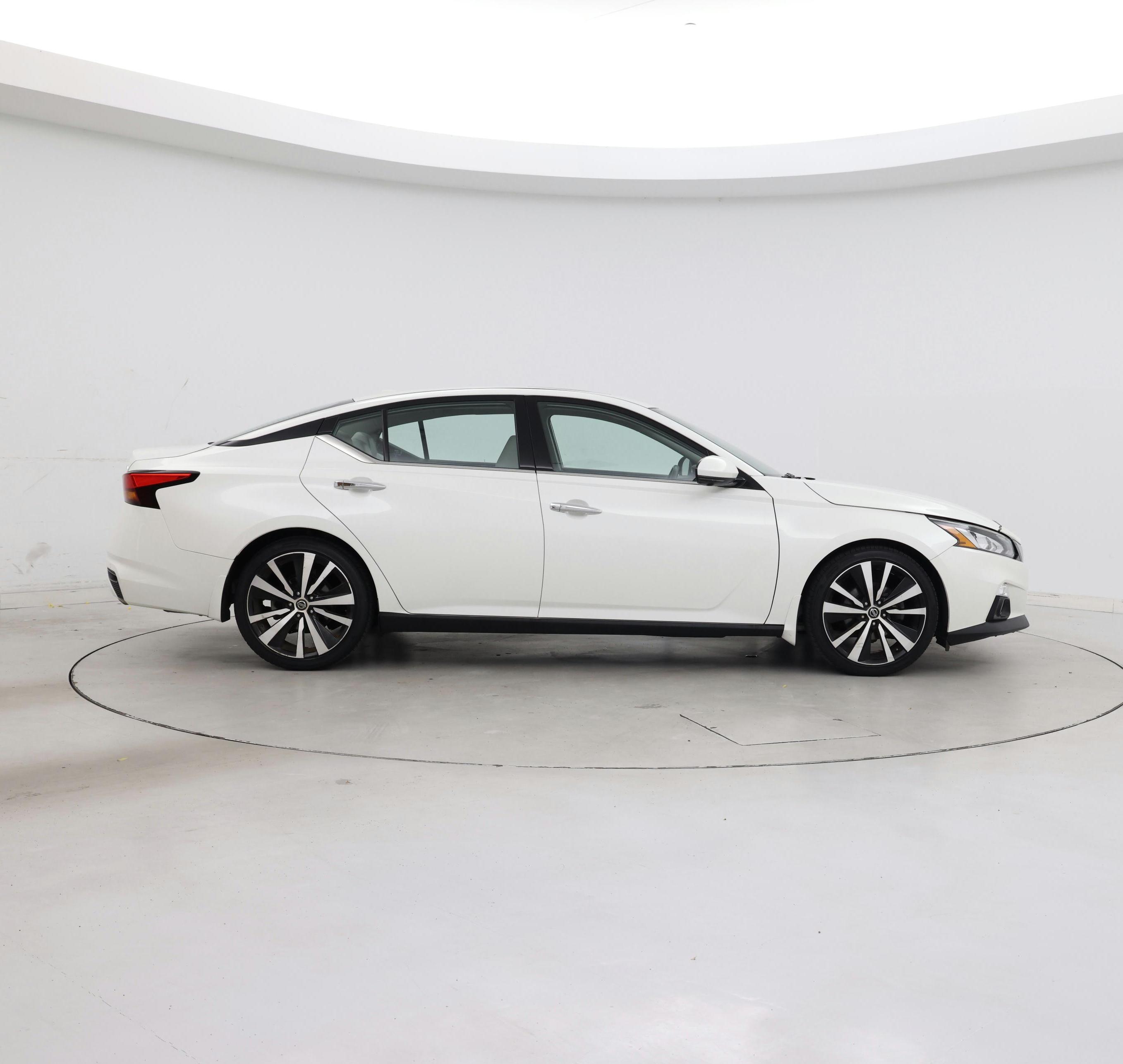 Thumbnail: 2020 Nissan Altima - 7