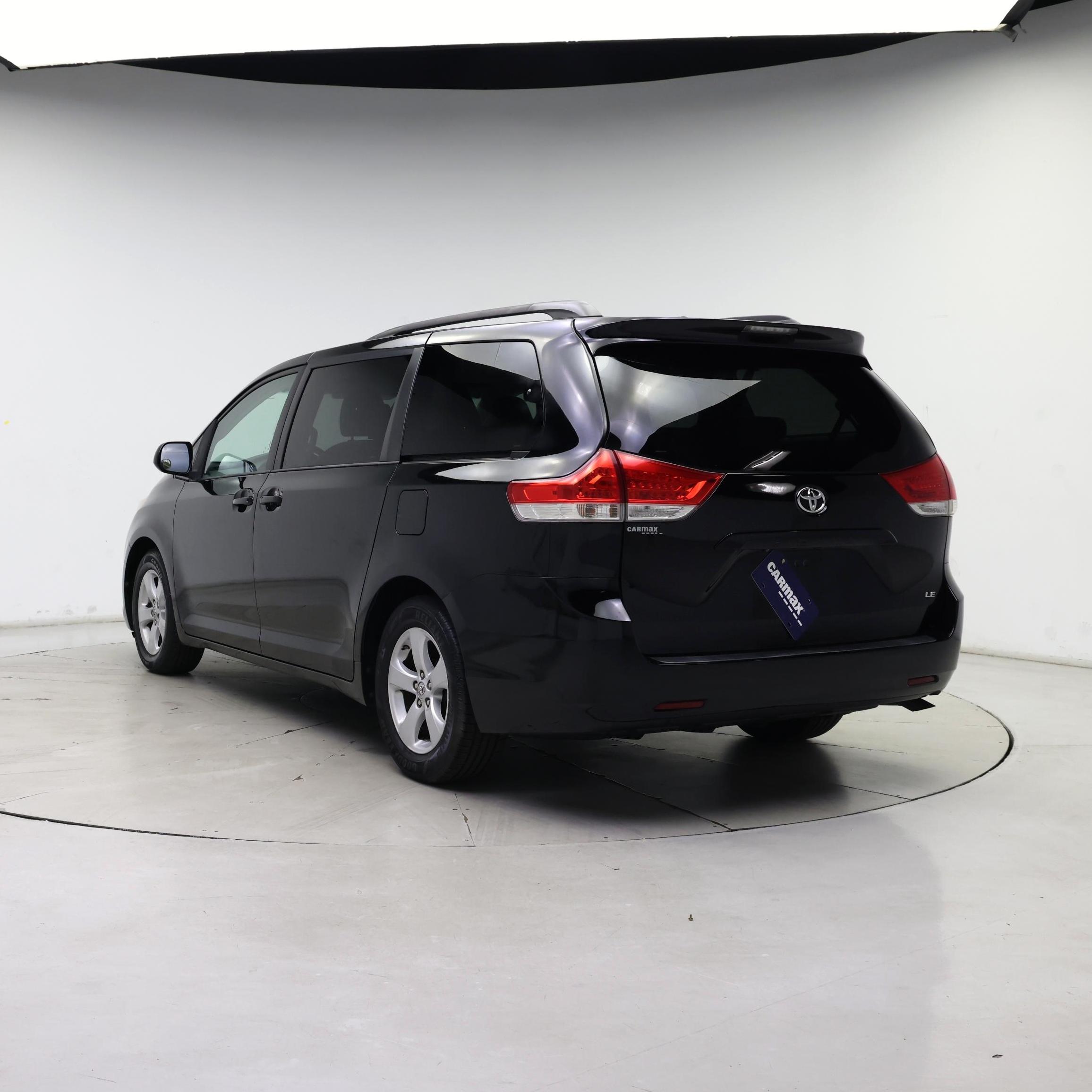 Thumbnail: 2014 Toyota Sienna - 2