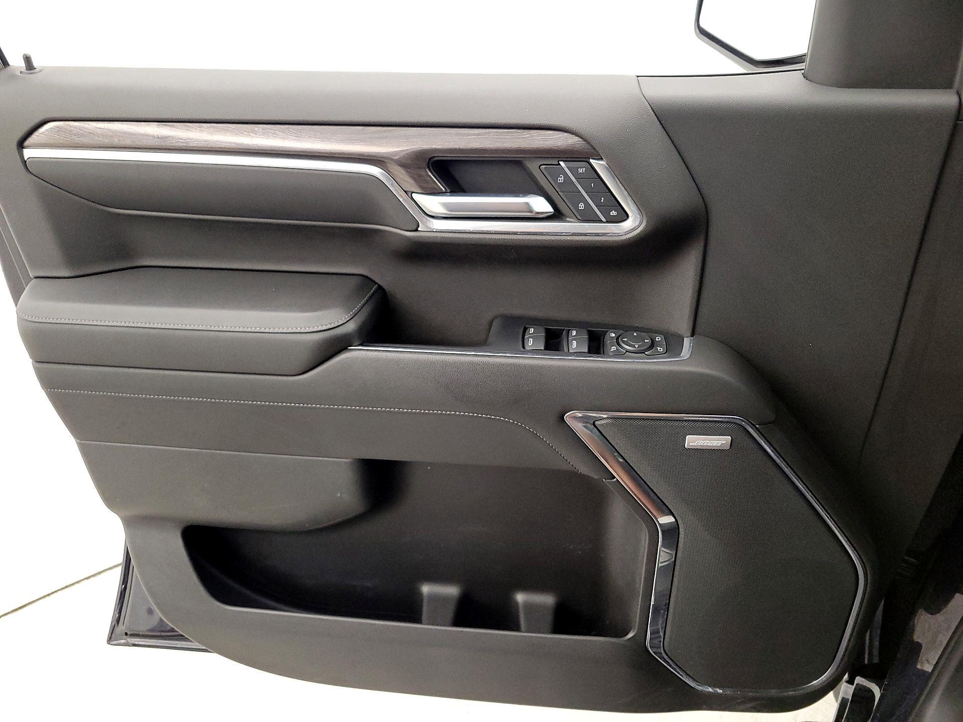 Thumbnail: 2022 Chevrolet Silverado 1500 - 12