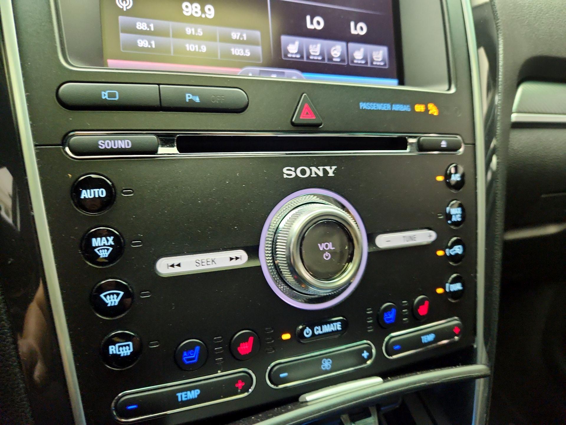 Thumbnail: 2016 Ford Explorer - 16