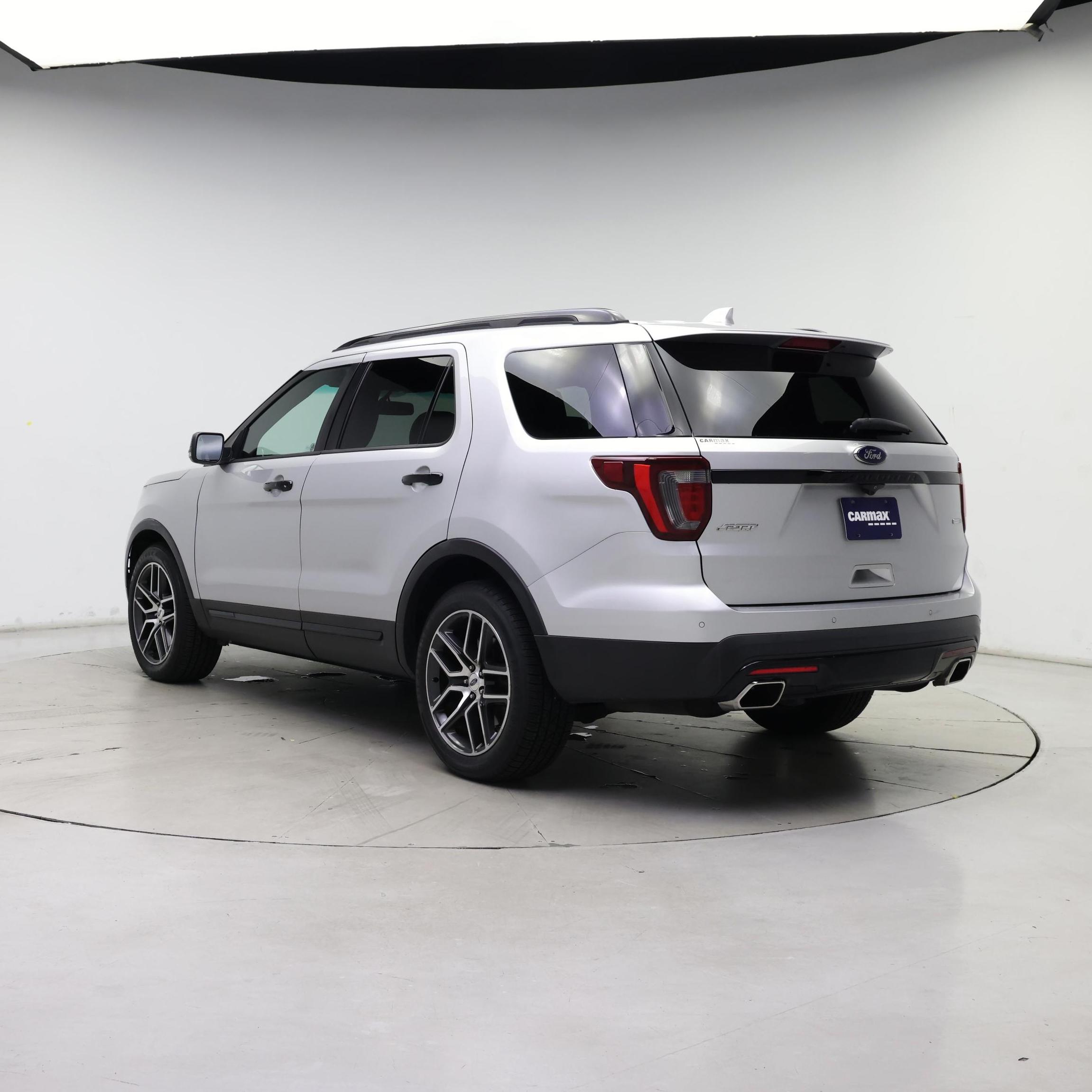 Thumbnail: 2016 Ford Explorer - 2