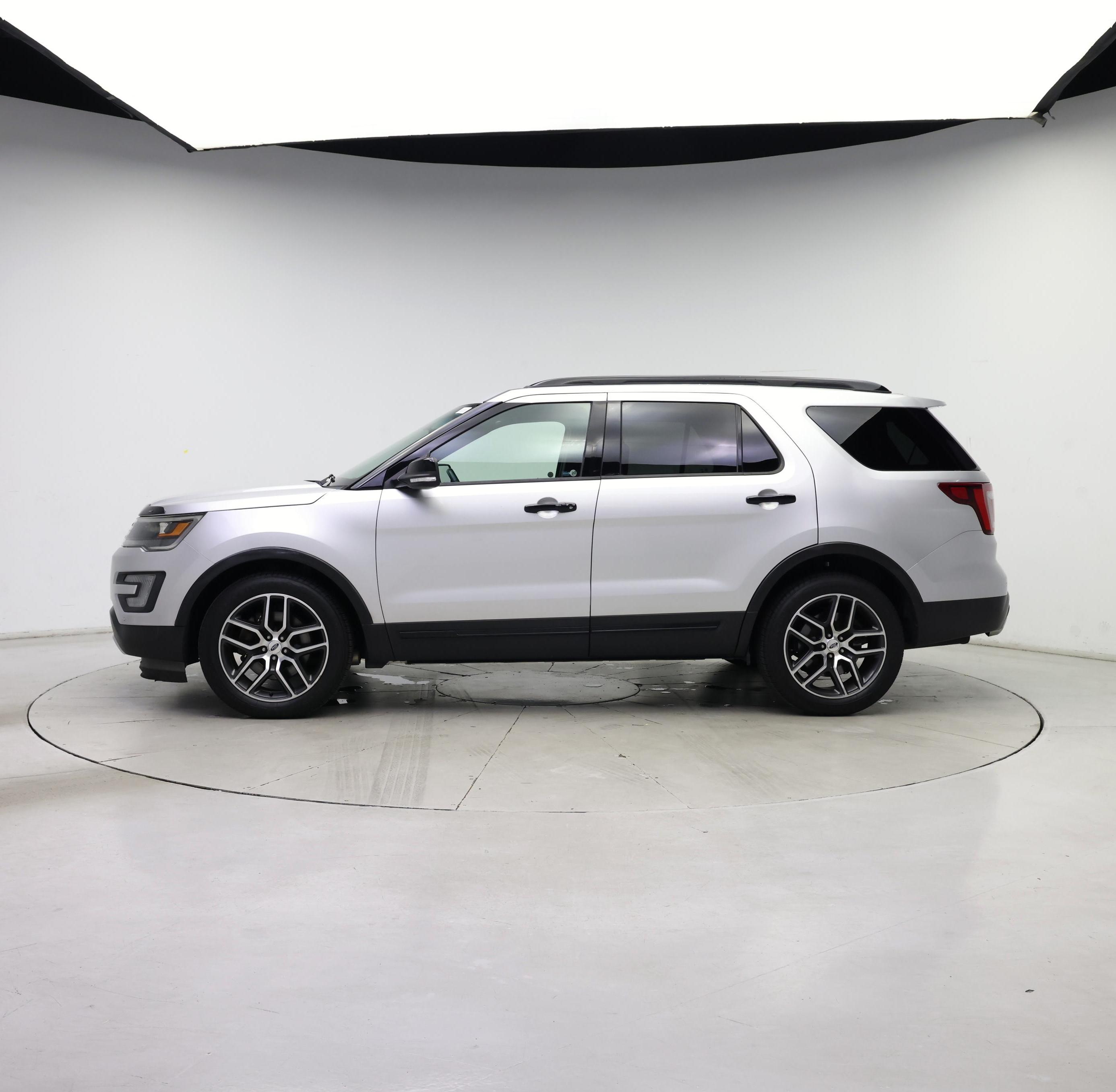 Thumbnail: 2016 Ford Explorer - 3