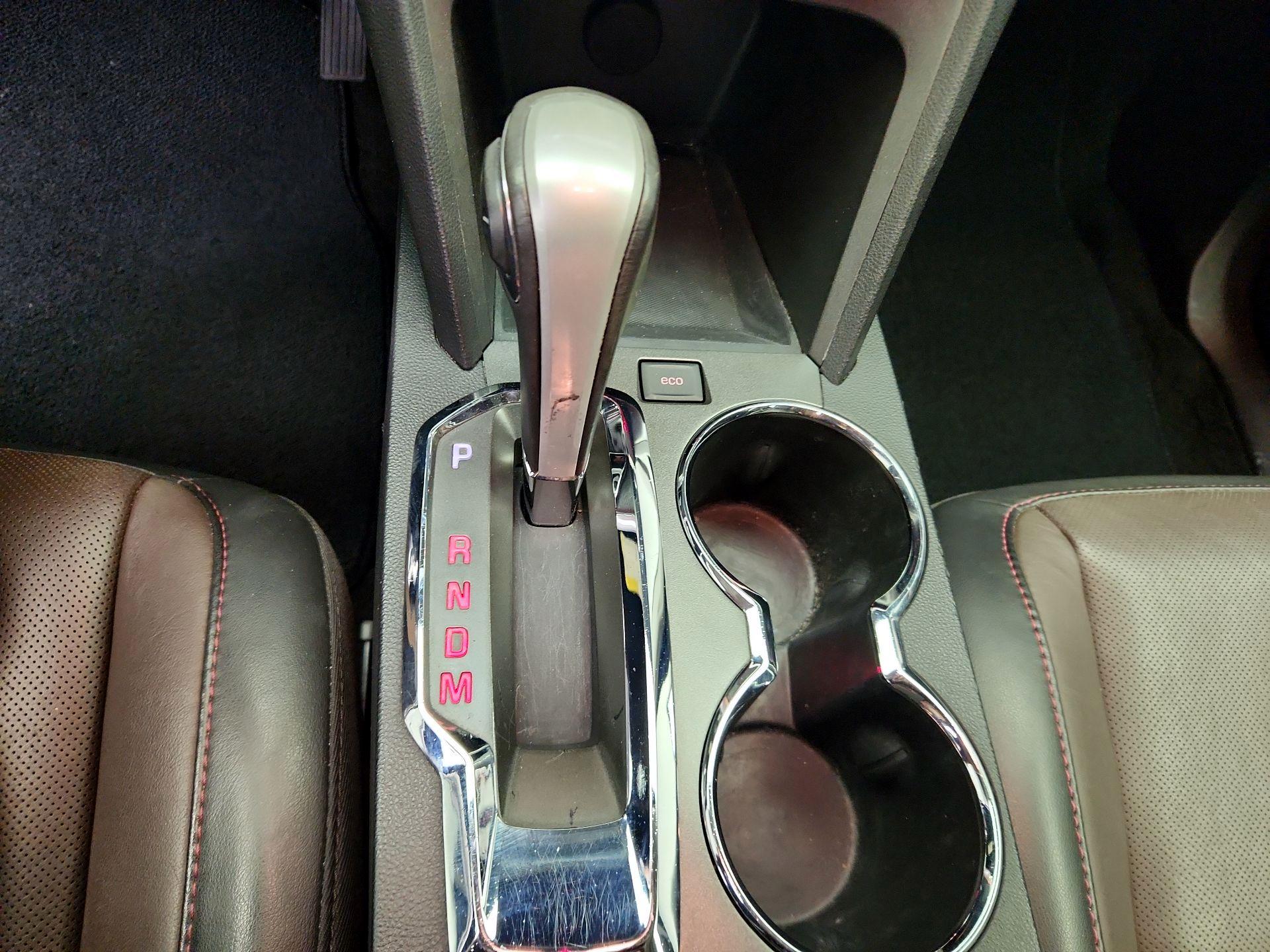Thumbnail: 2015 GMC Terrain - 17