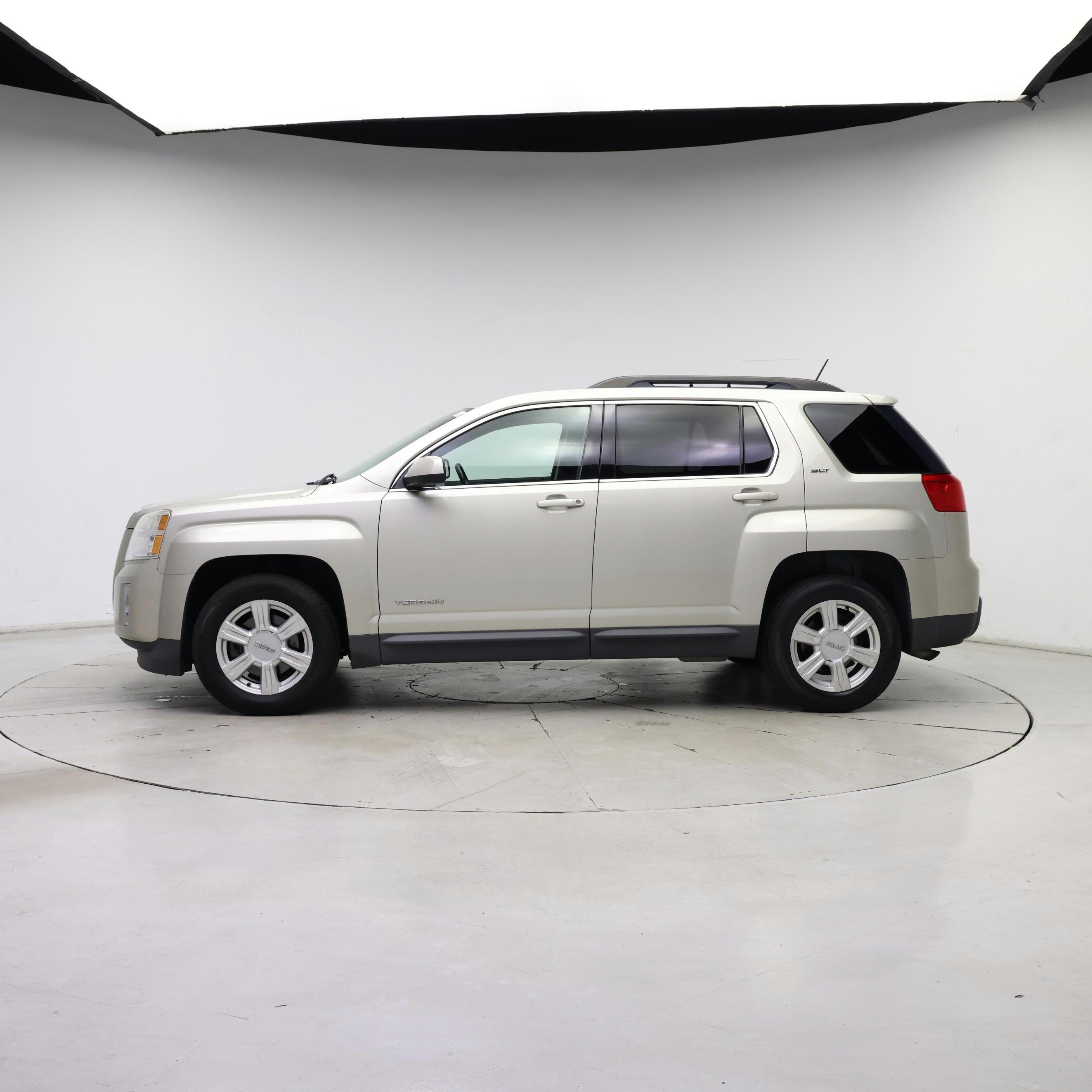 Thumbnail: 2015 GMC Terrain - 3