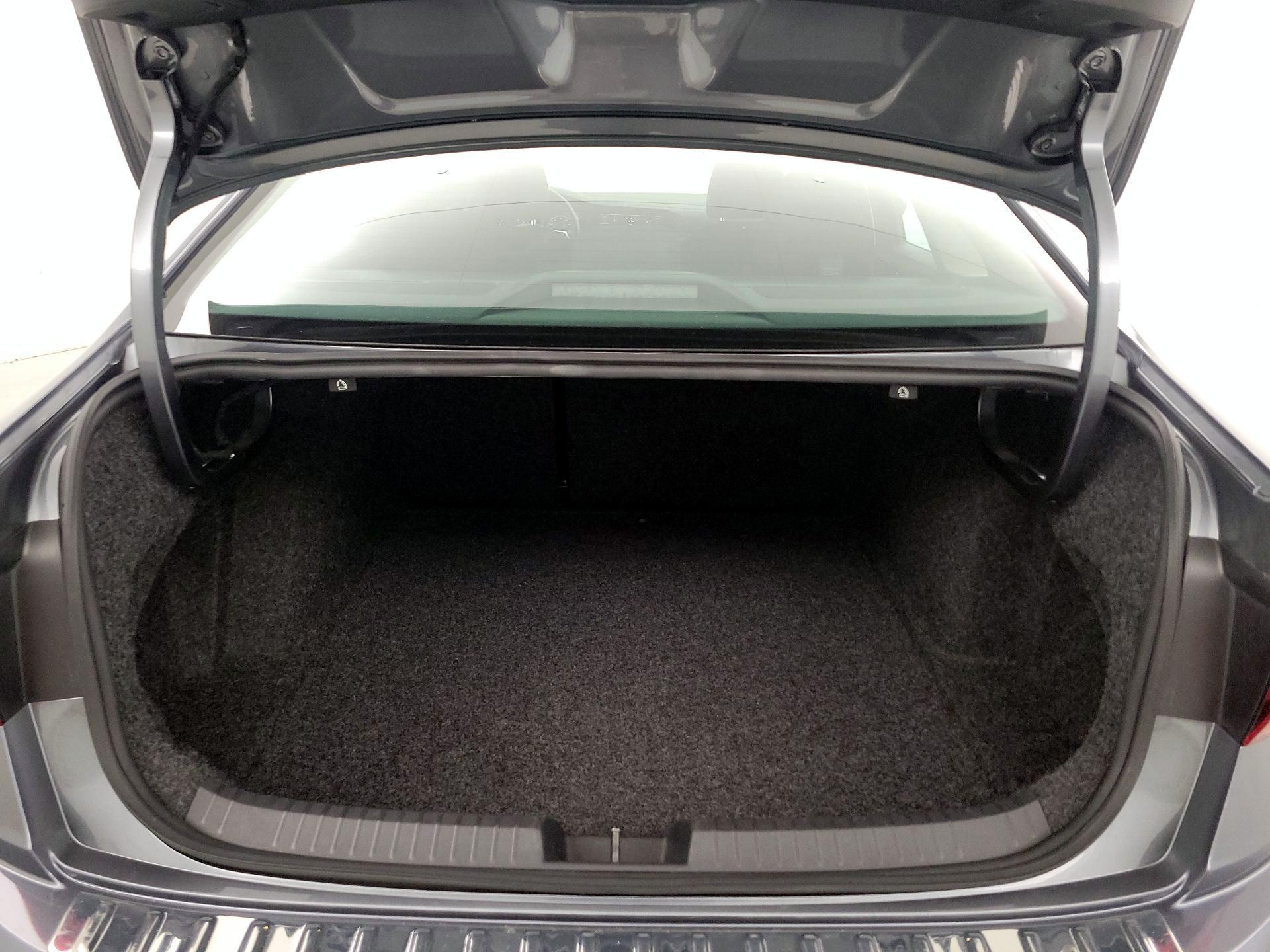 Thumbnail: 2021 Volkswagen Jetta - 20