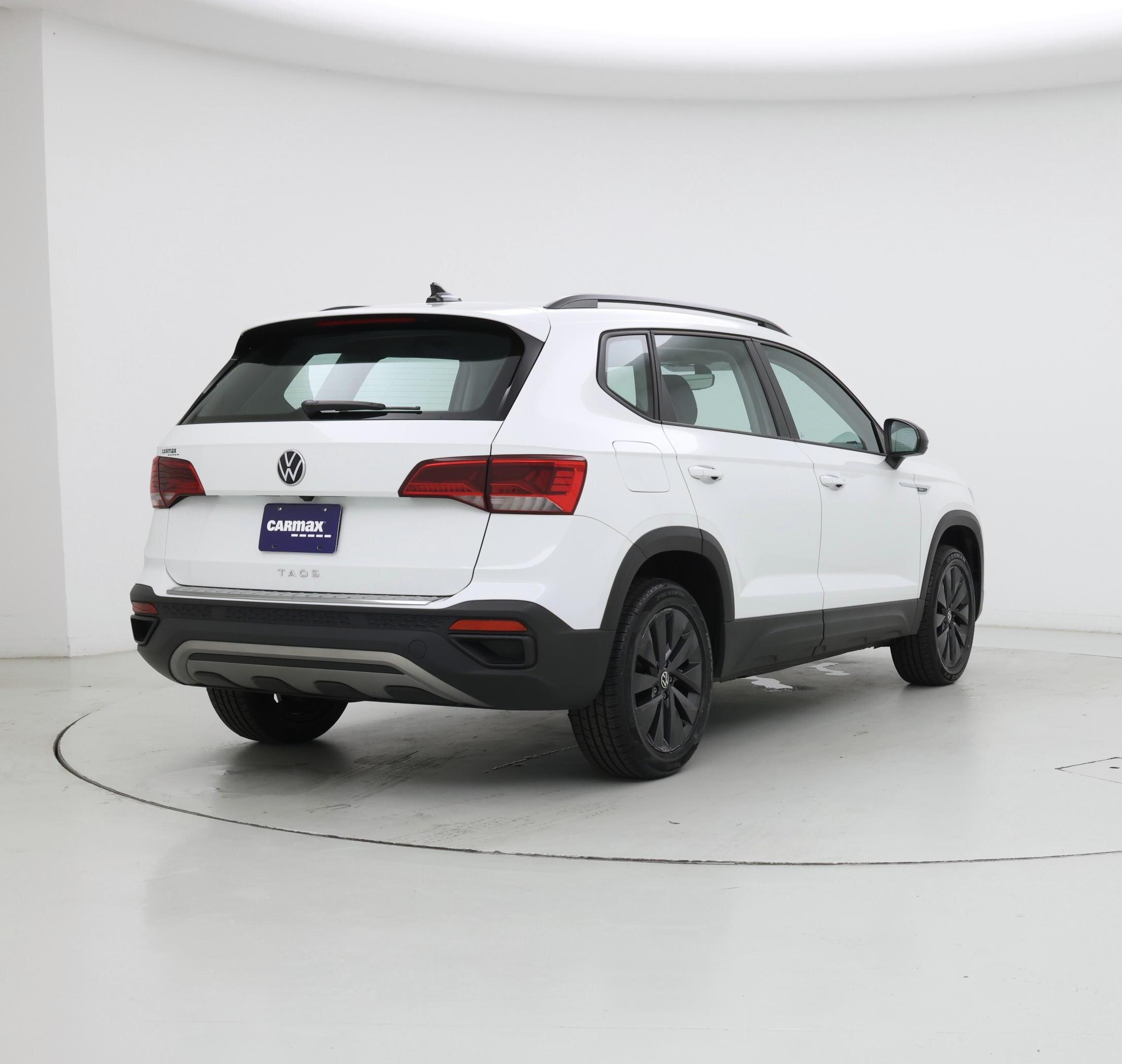 Thumbnail: 2023 Volkswagen Taos - 8