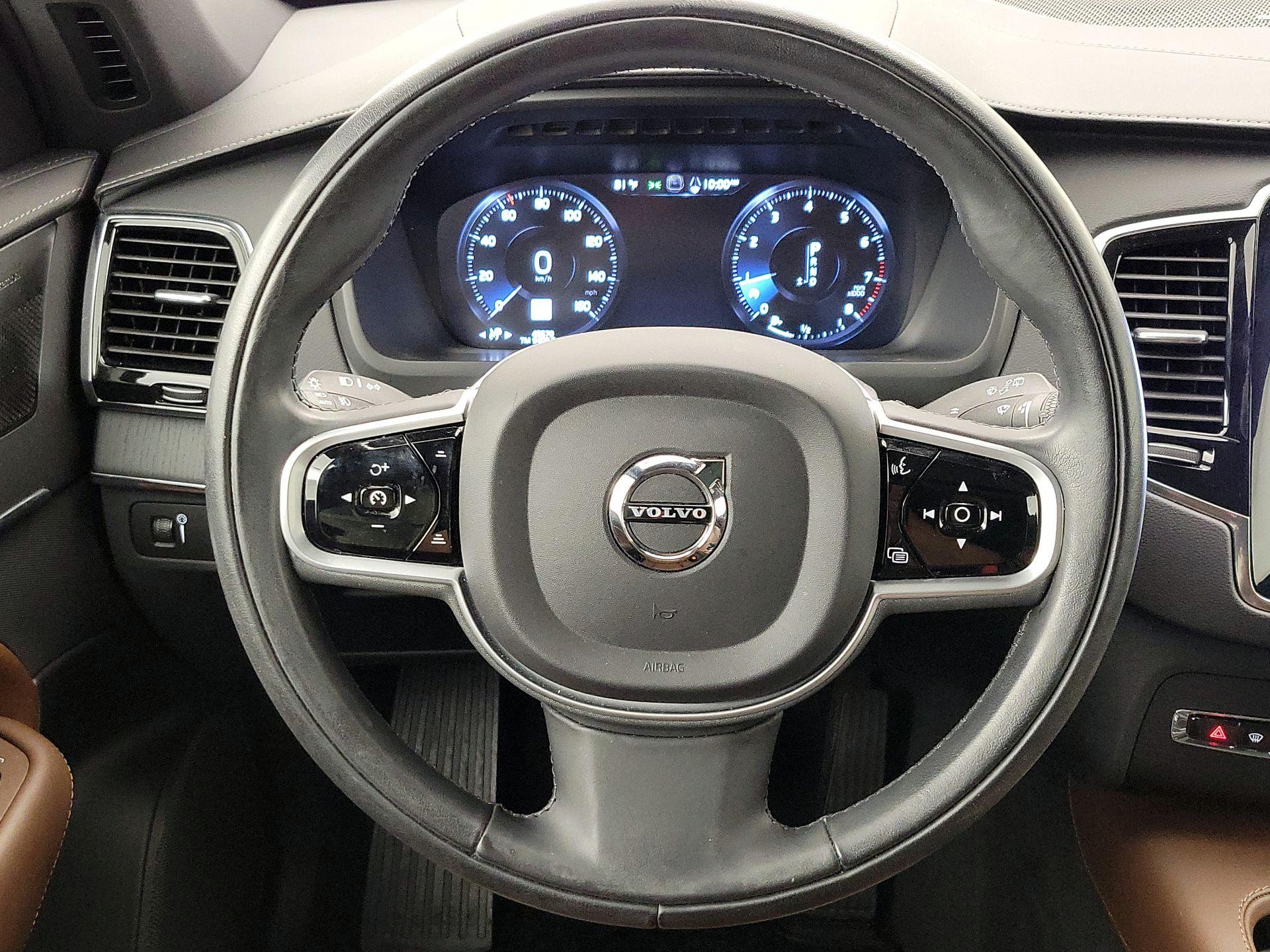 Thumbnail: 2021 Volvo XC90 - 10
