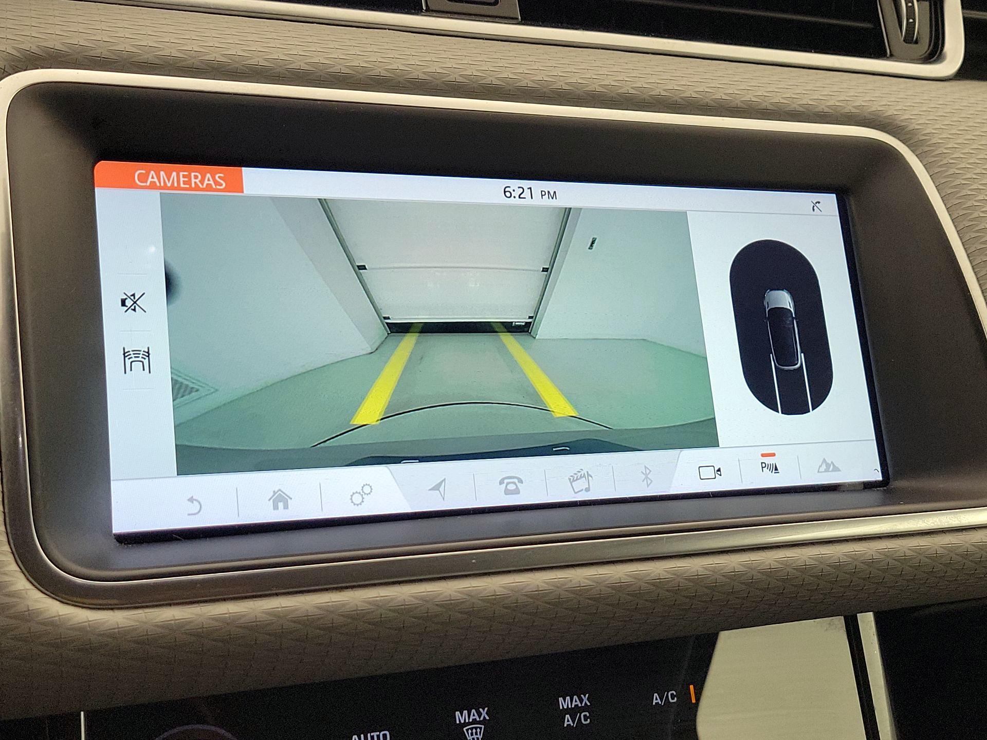 Thumbnail: 2020 Land Rover Range Rover Evoque - 15