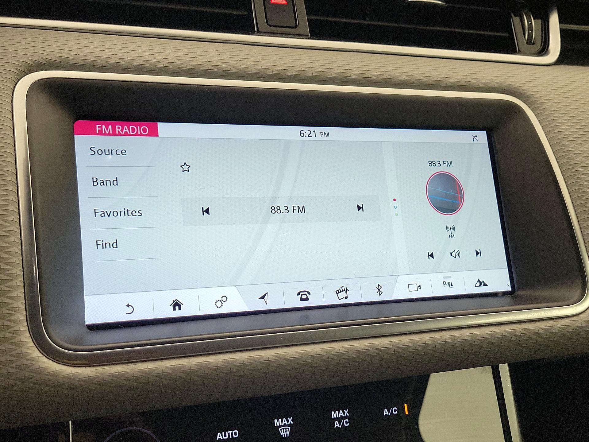 Thumbnail: 2020 Land Rover Range Rover Evoque - 16