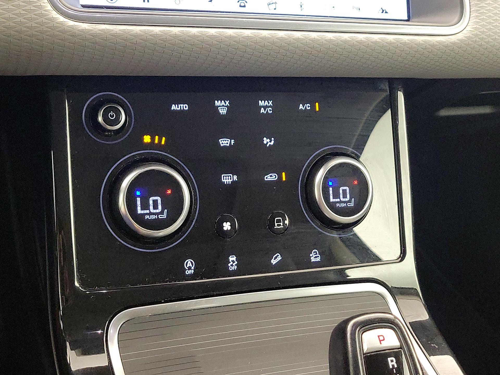 Thumbnail: 2020 Land Rover Range Rover Evoque - 17