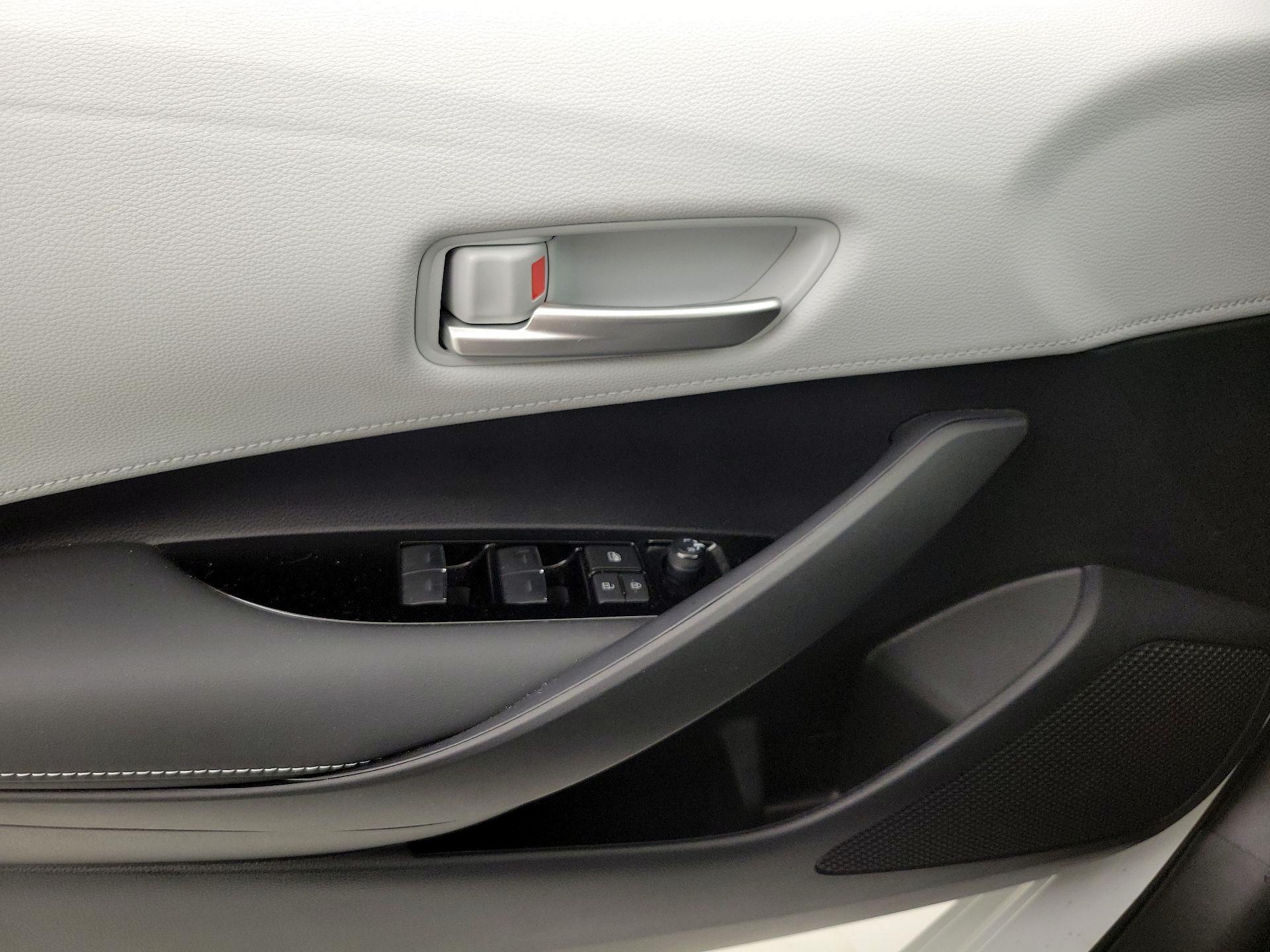 Thumbnail: 2023 Toyota Corolla - 12