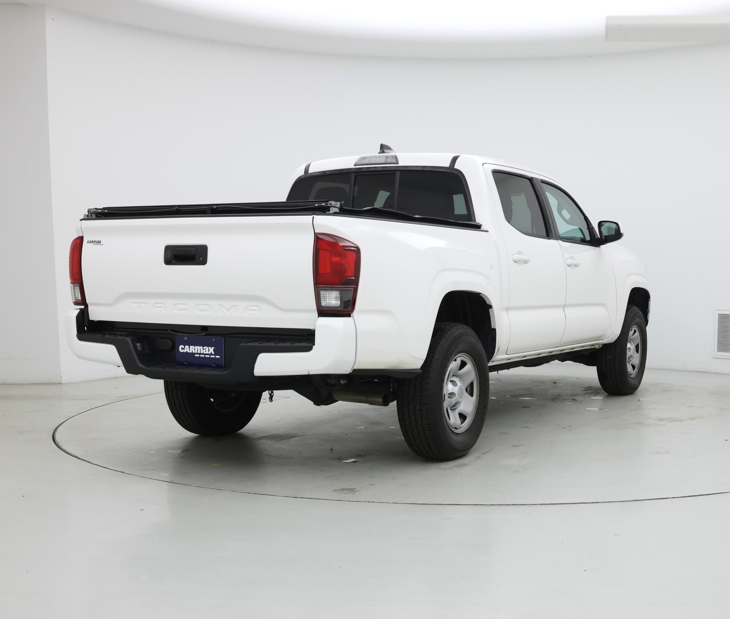 Thumbnail: 2022 Toyota Tacoma - 8