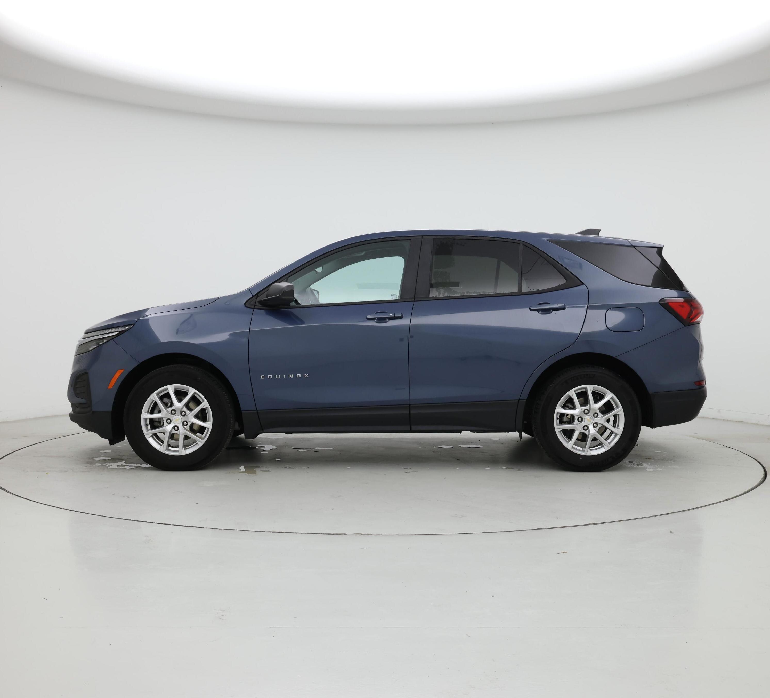 Thumbnail: 2024 Chevrolet Equinox - 3