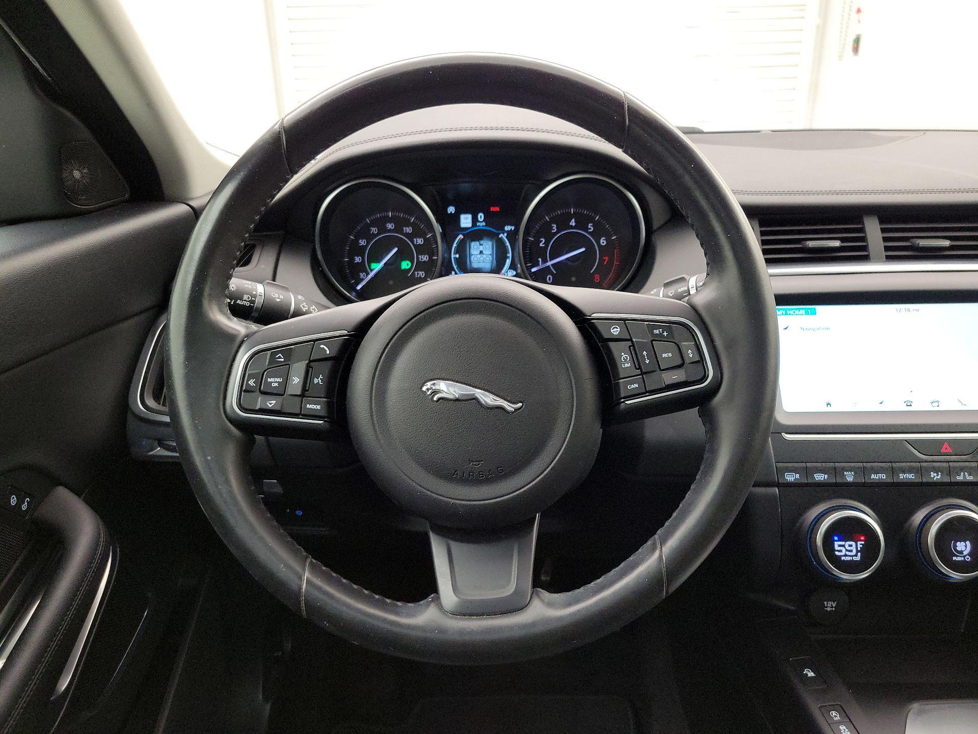 Thumbnail: 2019 Jaguar E-Pace - 10
