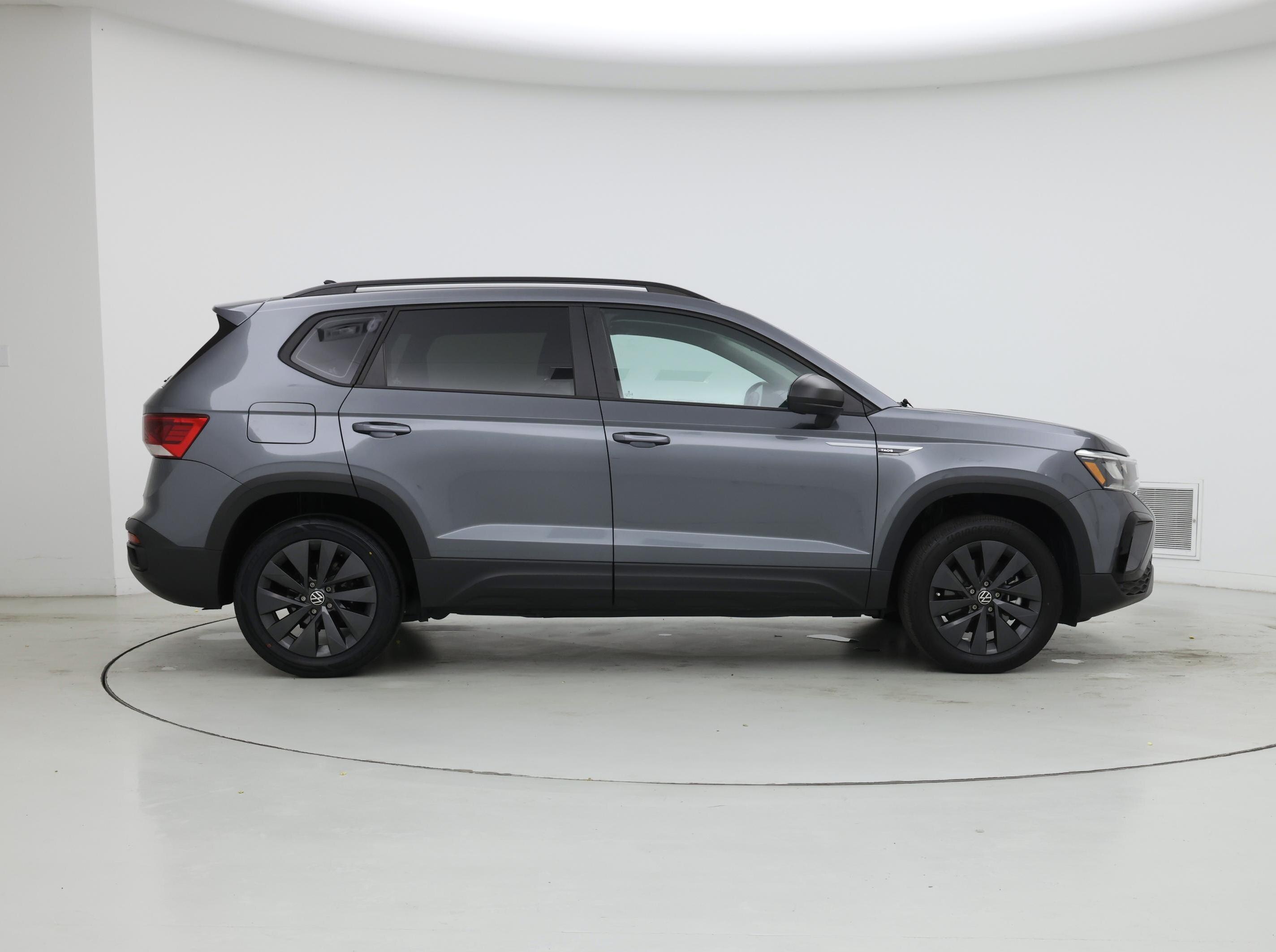 Thumbnail: 2023 Volkswagen Taos - 7