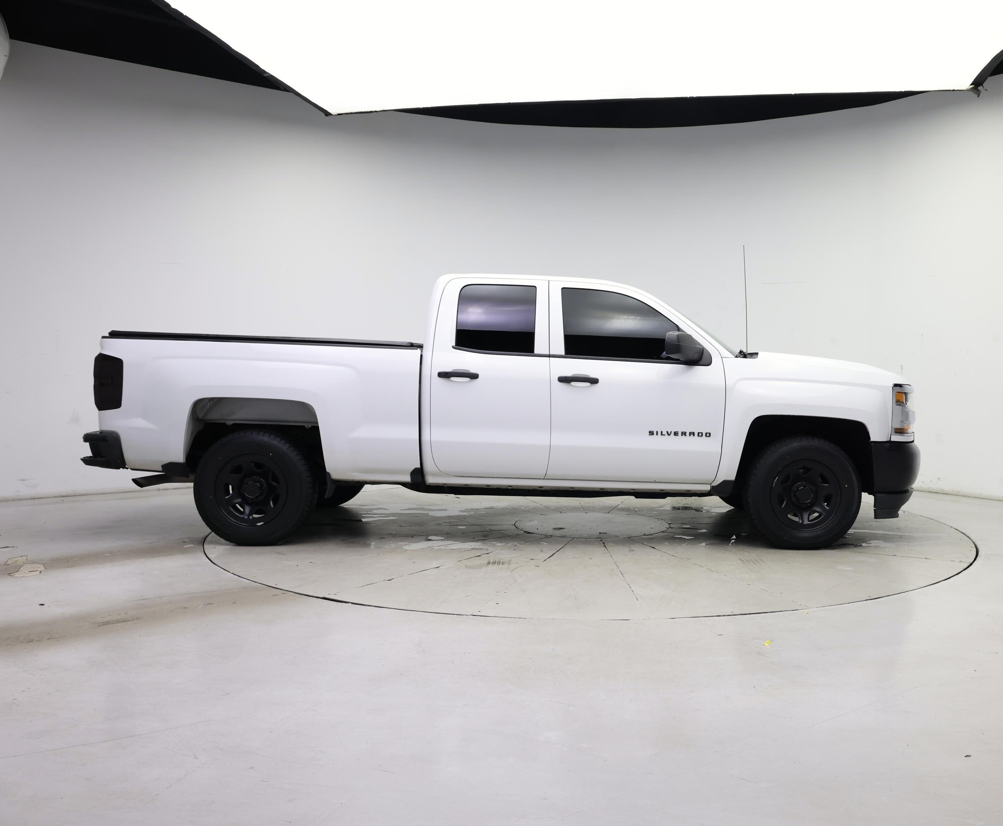Thumbnail: 2017 Chevrolet Silverado 1500 - 7