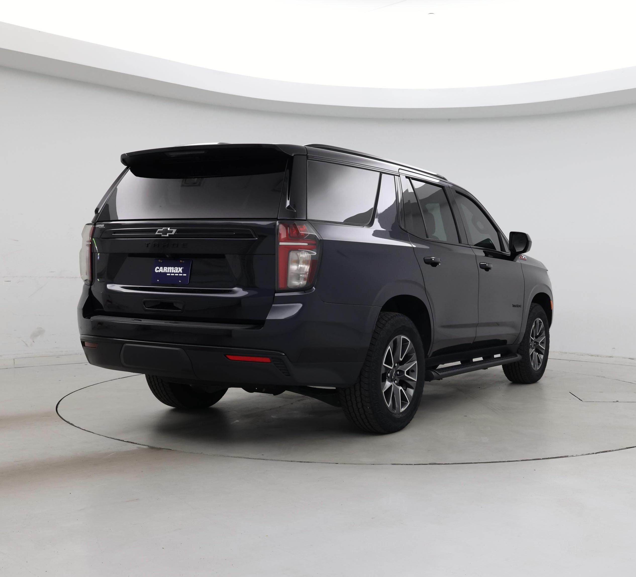 Thumbnail: 2023 Chevrolet Tahoe - 8