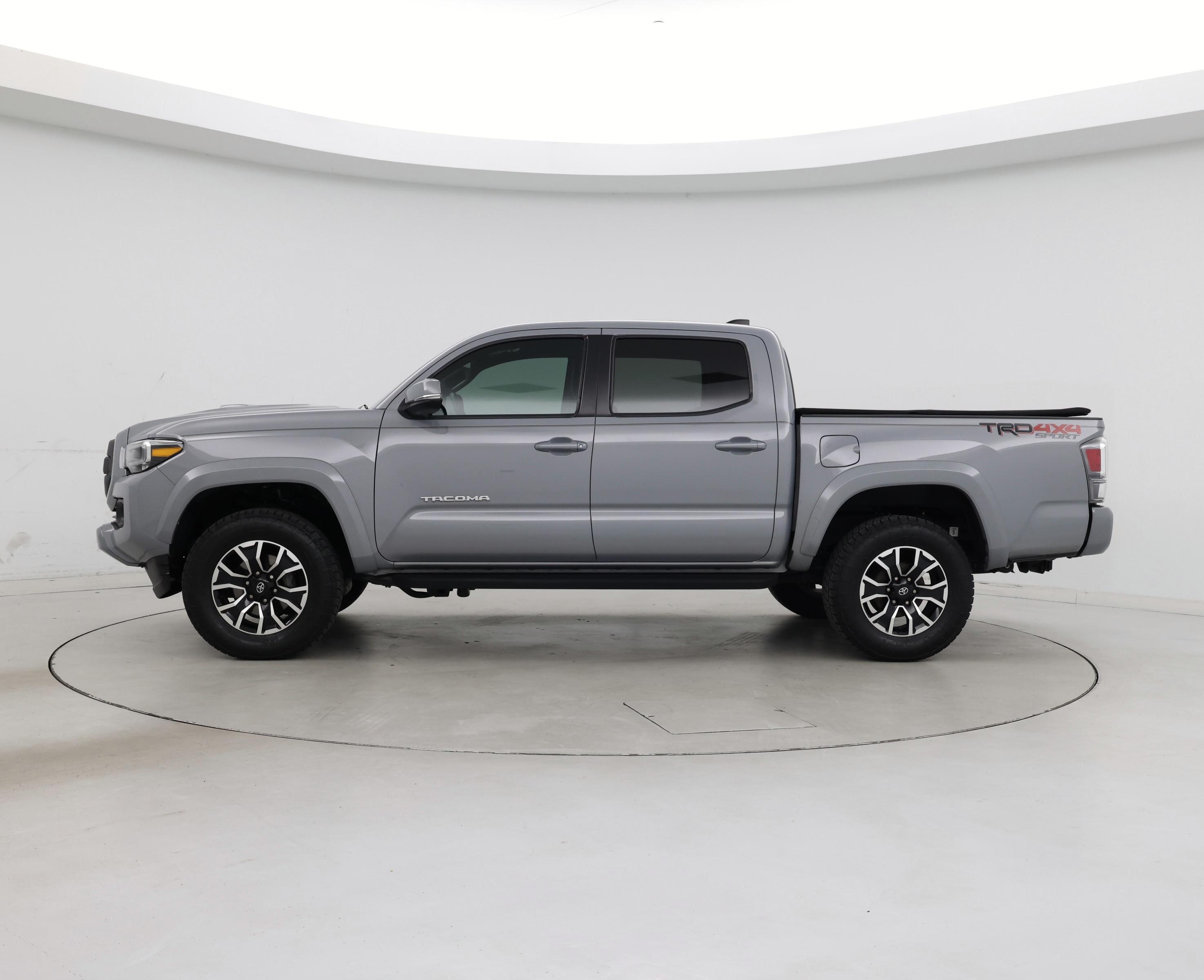Thumbnail: 2021 Toyota Tacoma - 3