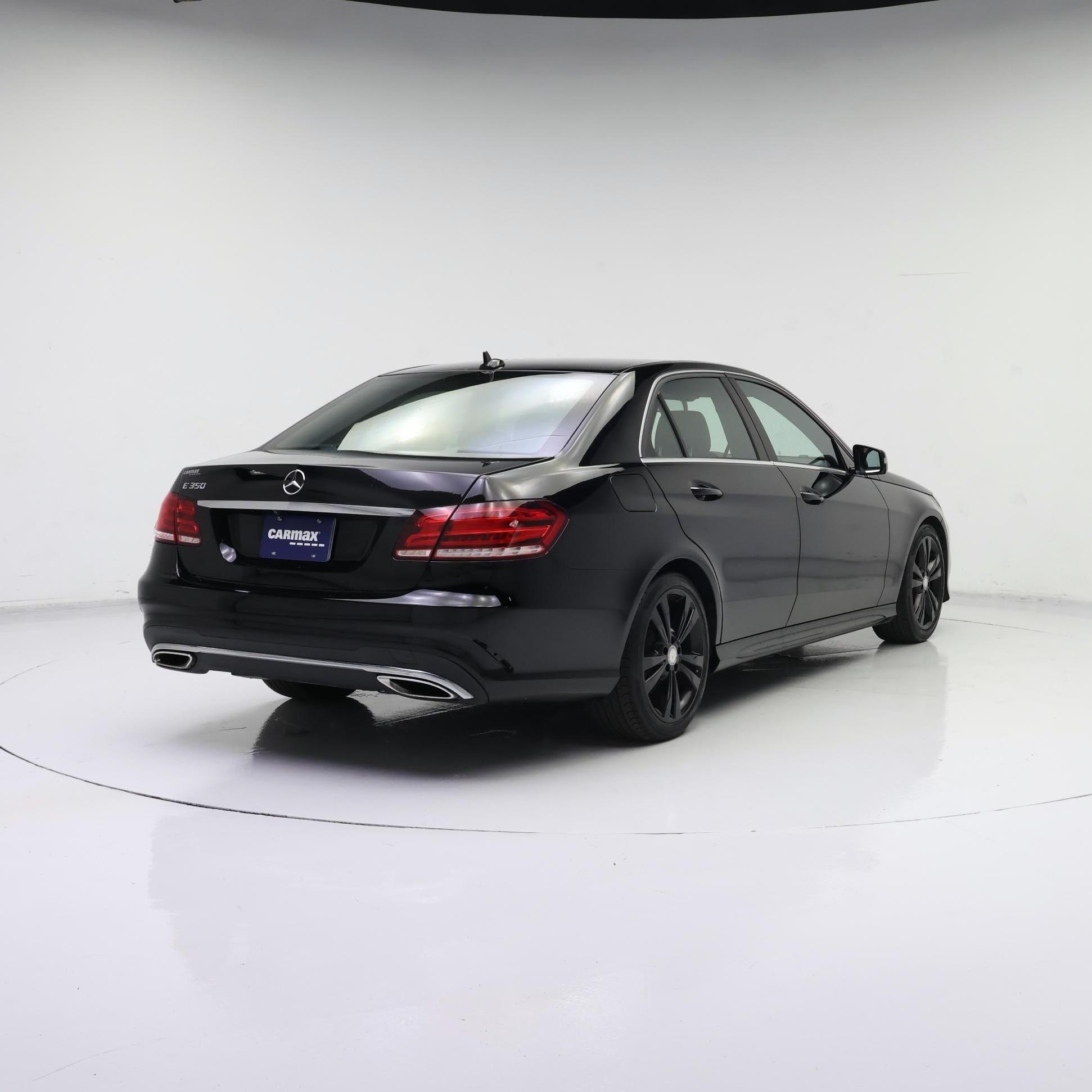 Thumbnail: 2016 Mercedes-Benz E-Class - 8