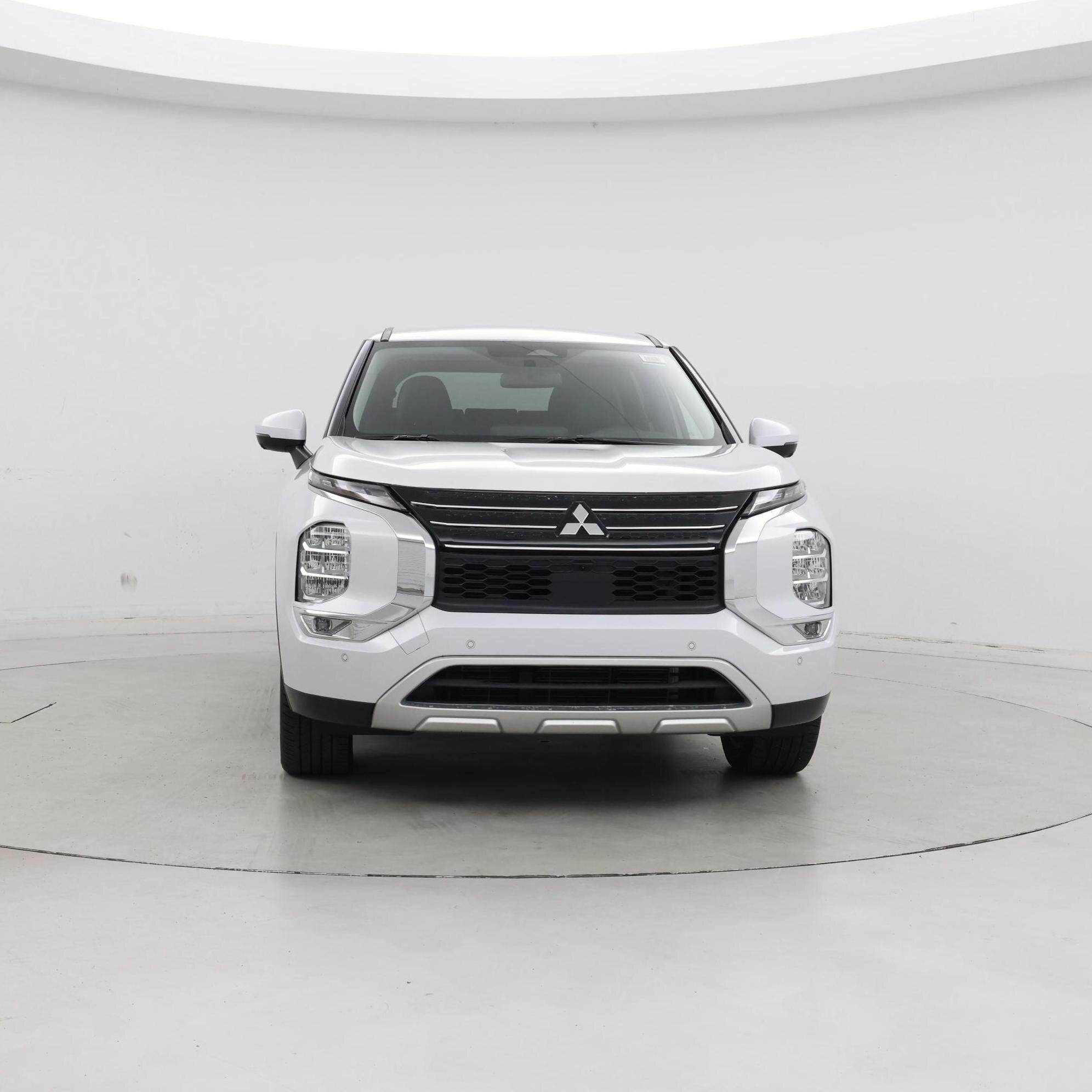 Thumbnail: 2024 Mitsubishi Outlander - 5