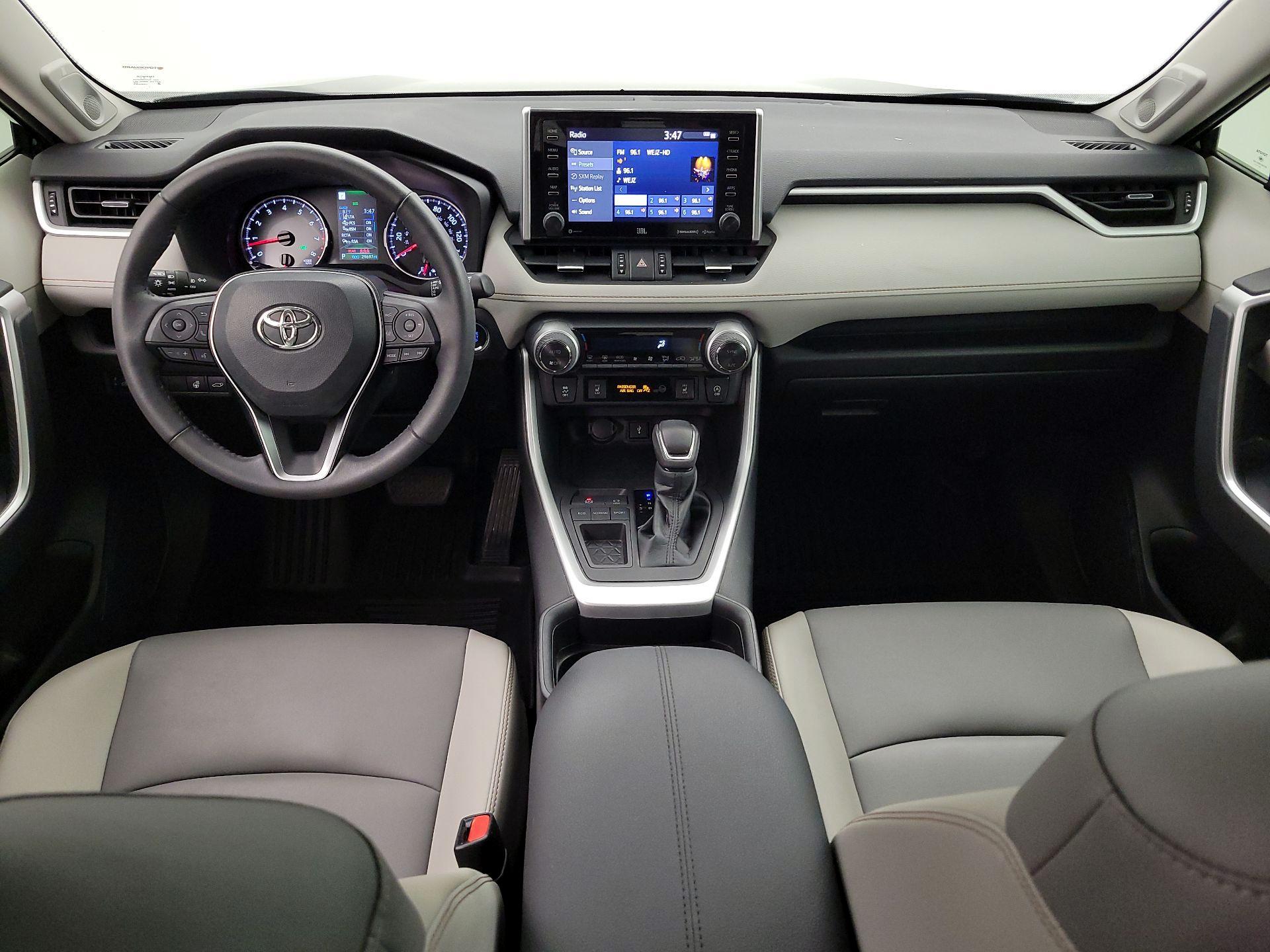 Thumbnail: 2021 Toyota RAV4 - 9