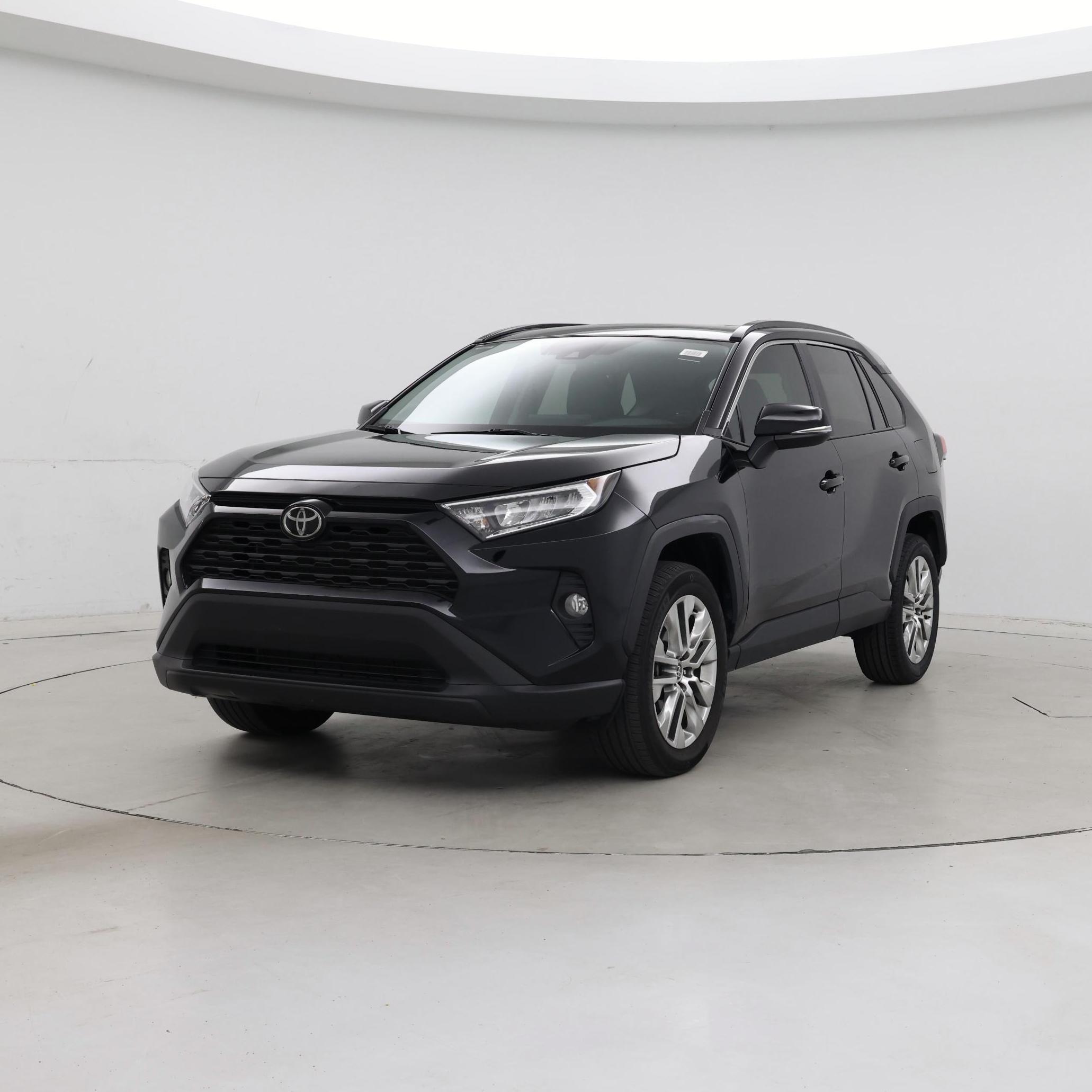 Thumbnail: 2021 Toyota RAV4 - 4