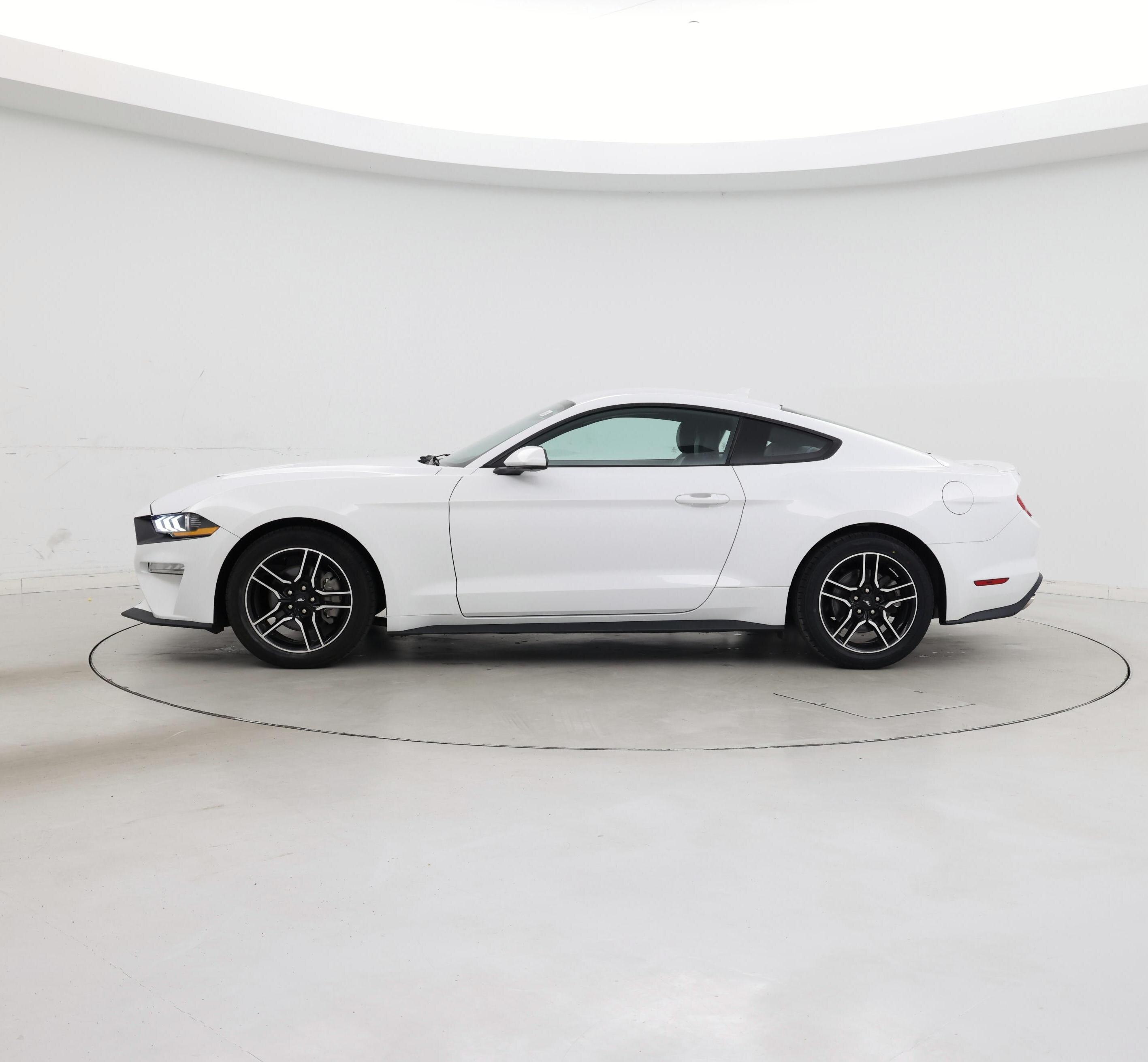 Thumbnail: 2022 Ford Mustang - 3