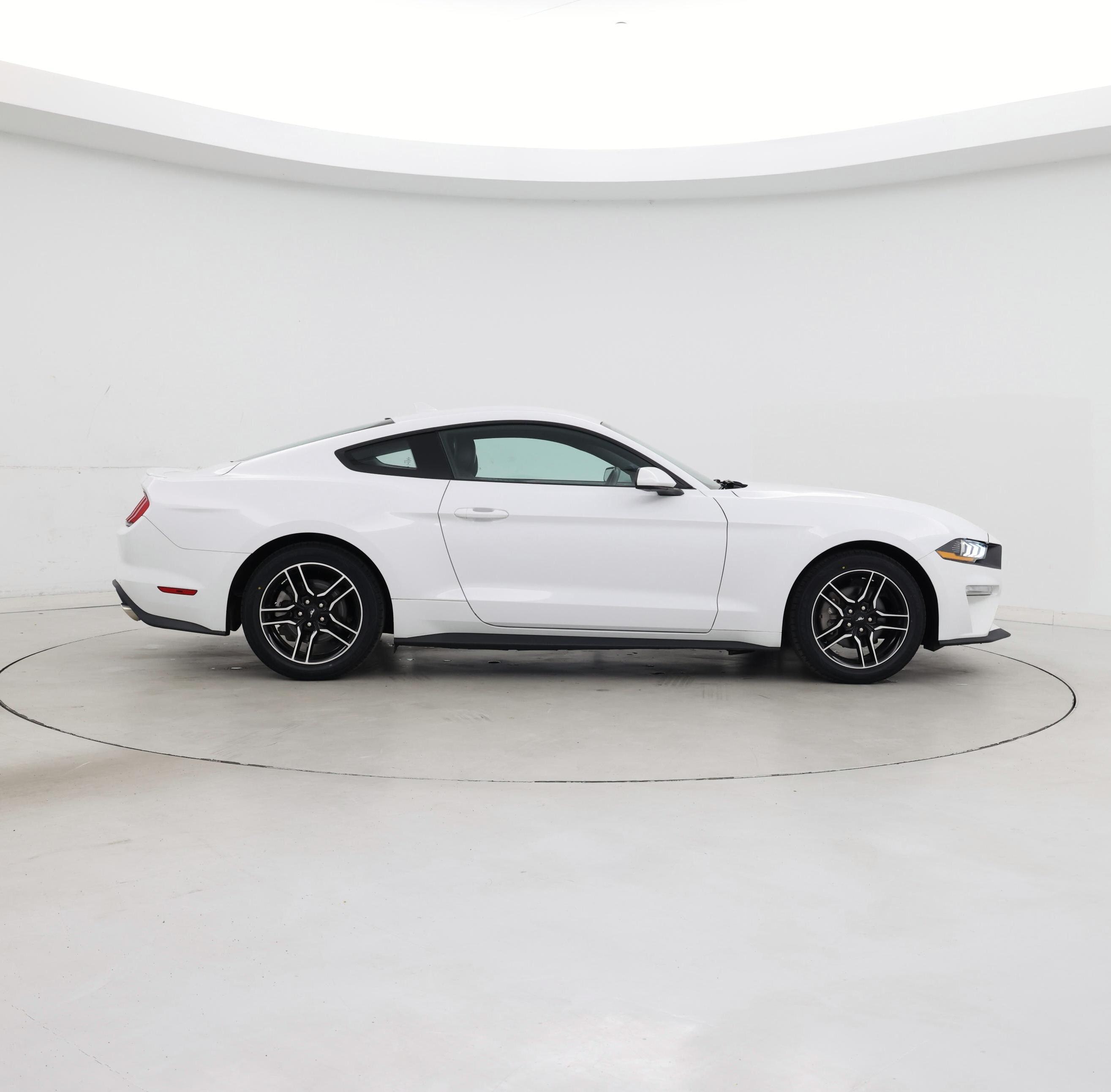 Thumbnail: 2022 Ford Mustang - 7