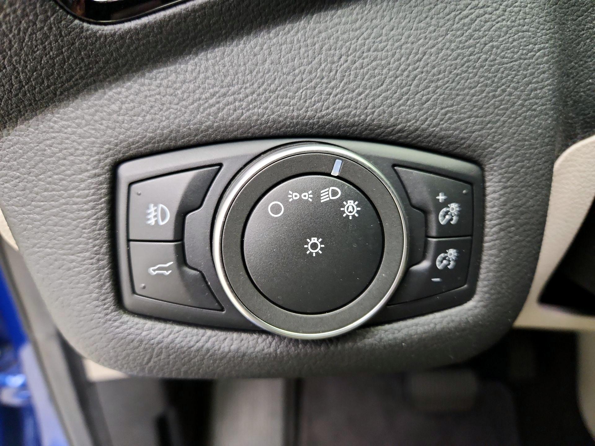 Thumbnail: 2019 Ford Escape - 13