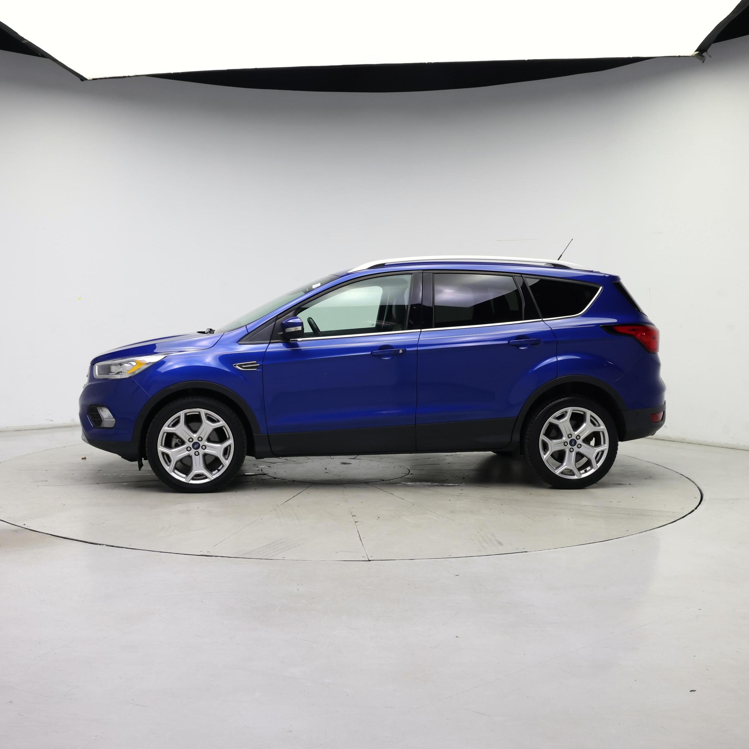 Thumbnail: 2019 Ford Escape - 3