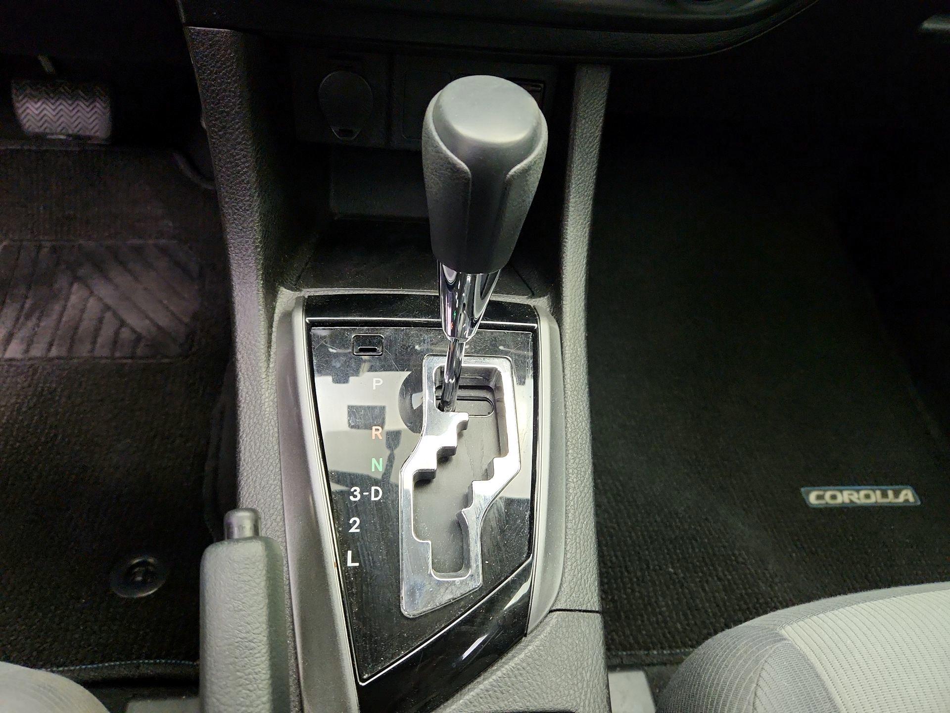 Thumbnail: 2016 Toyota Corolla - 16