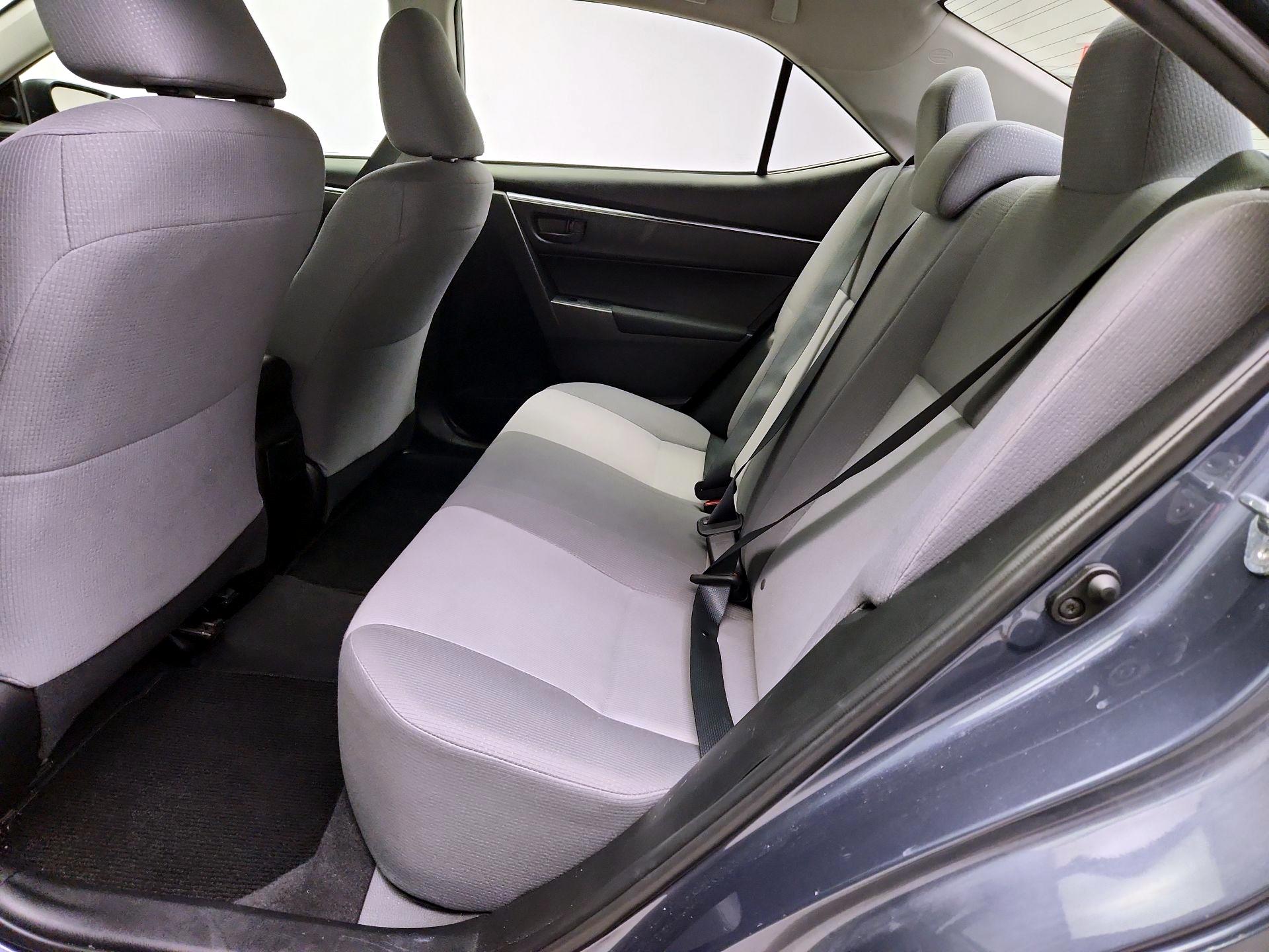 Thumbnail: 2016 Toyota Corolla - 18