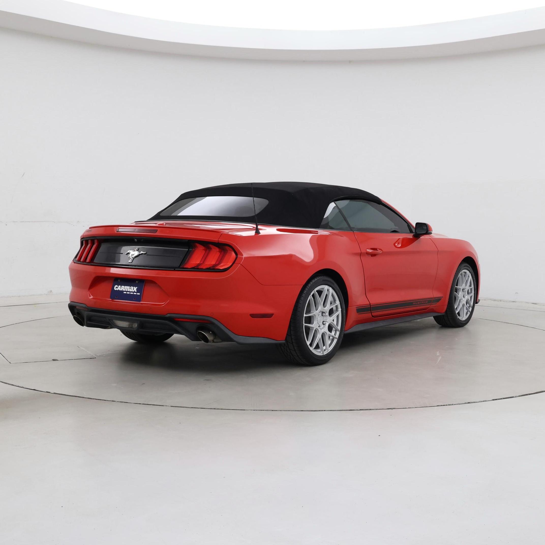 Thumbnail: 2019 Ford Mustang - 8