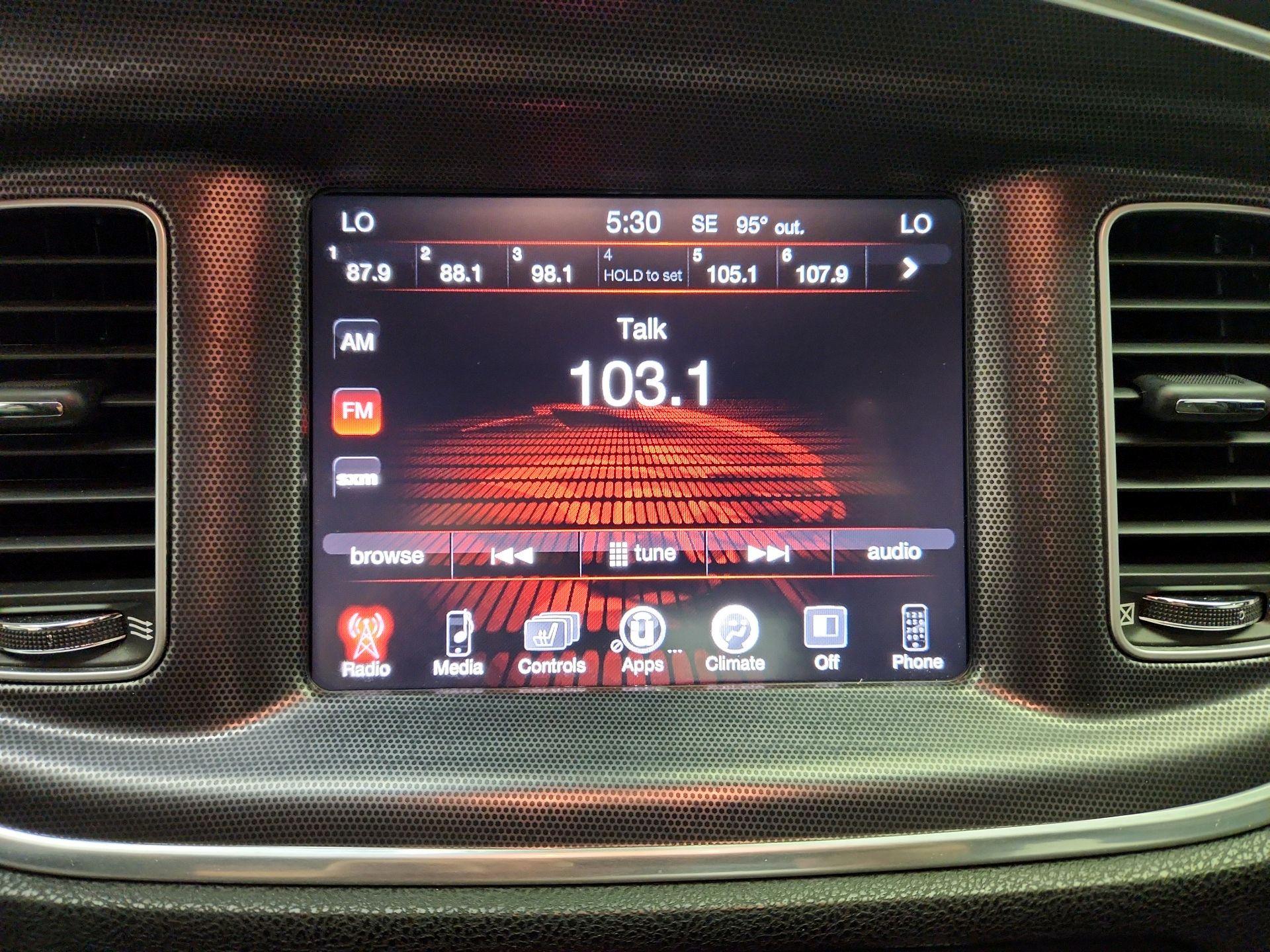 Thumbnail: 2015 Dodge Charger - 14