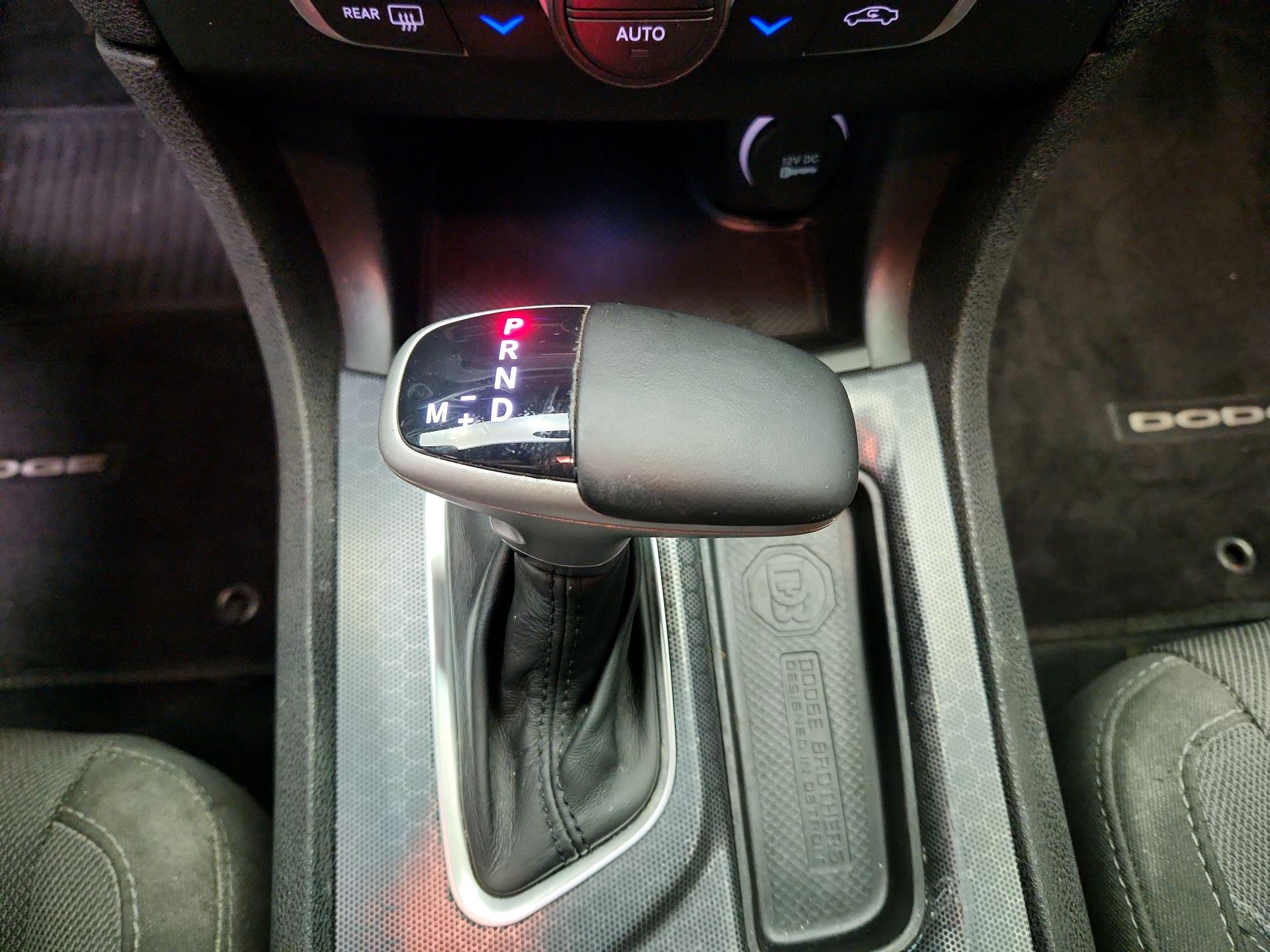 Thumbnail: 2015 Dodge Charger - 16