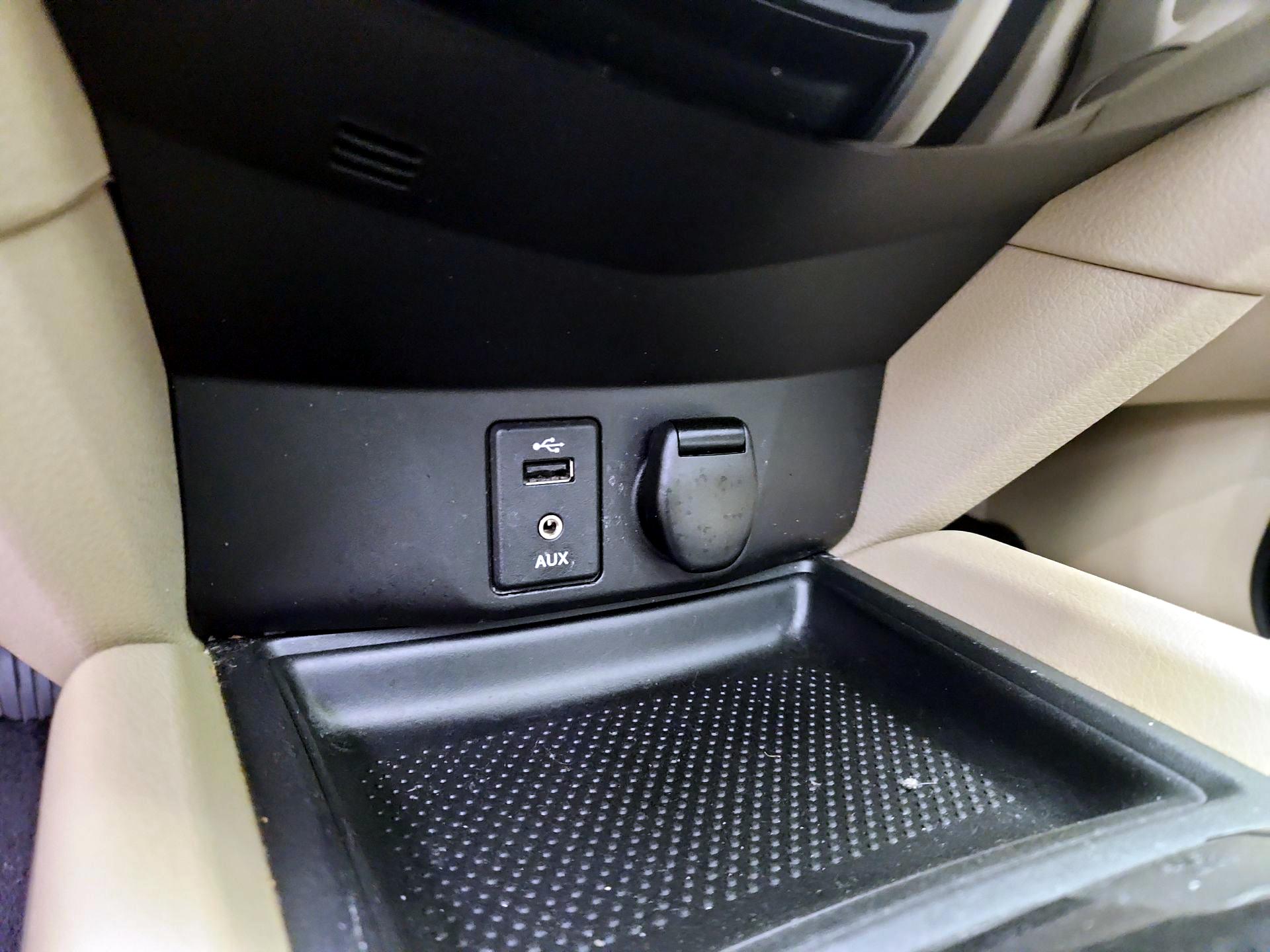 Thumbnail: 2015 Nissan Rogue - 19