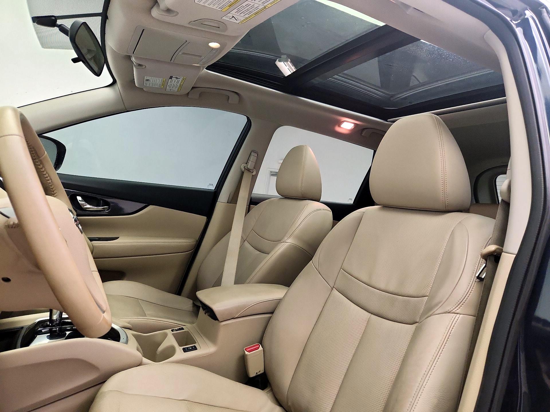 Thumbnail: 2015 Nissan Rogue - 20
