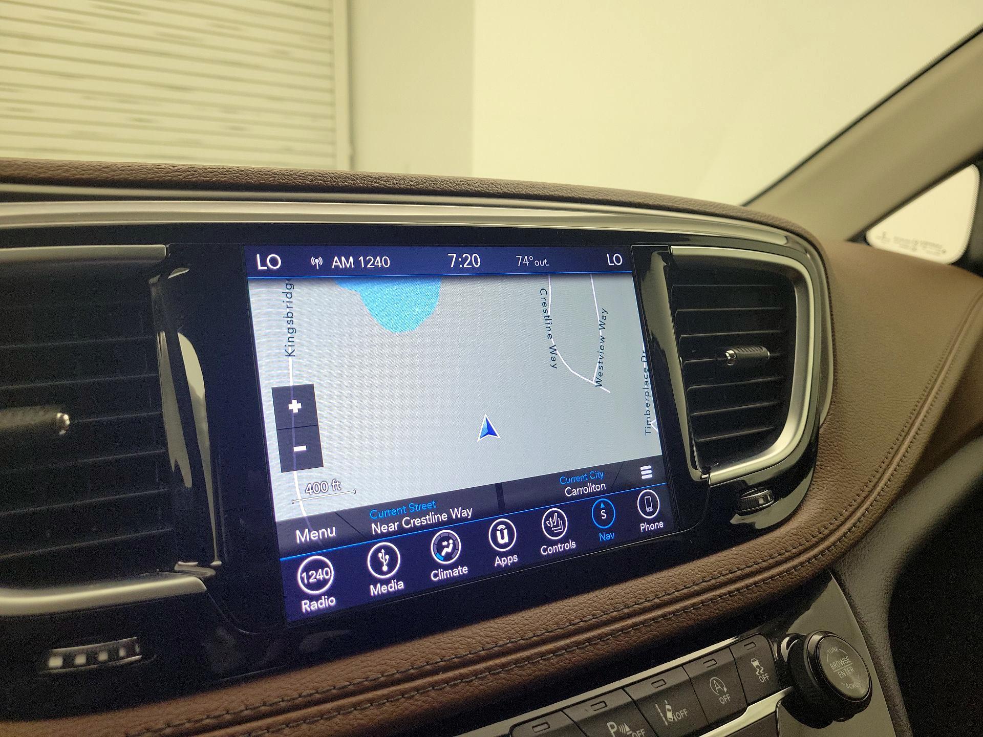 Thumbnail: 2018 Chrysler Pacifica - 14