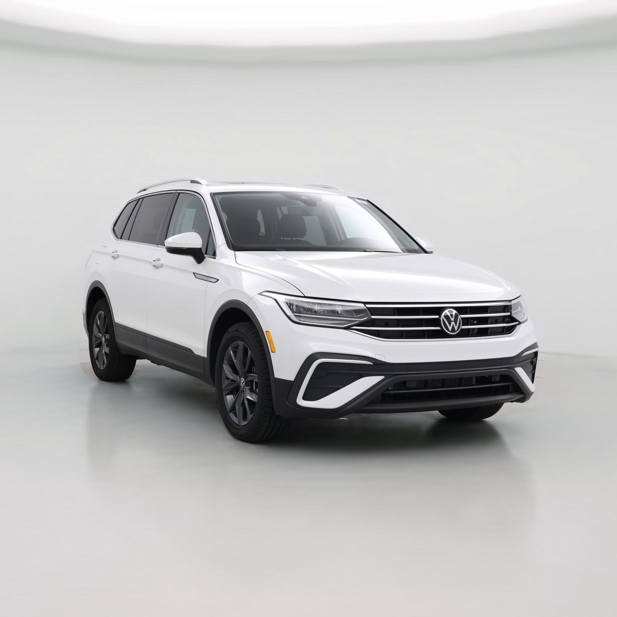 Thumbnail: 2023 Volkswagen Tiguan - 1