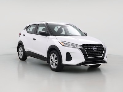 White 2024 Nissan Kicks S