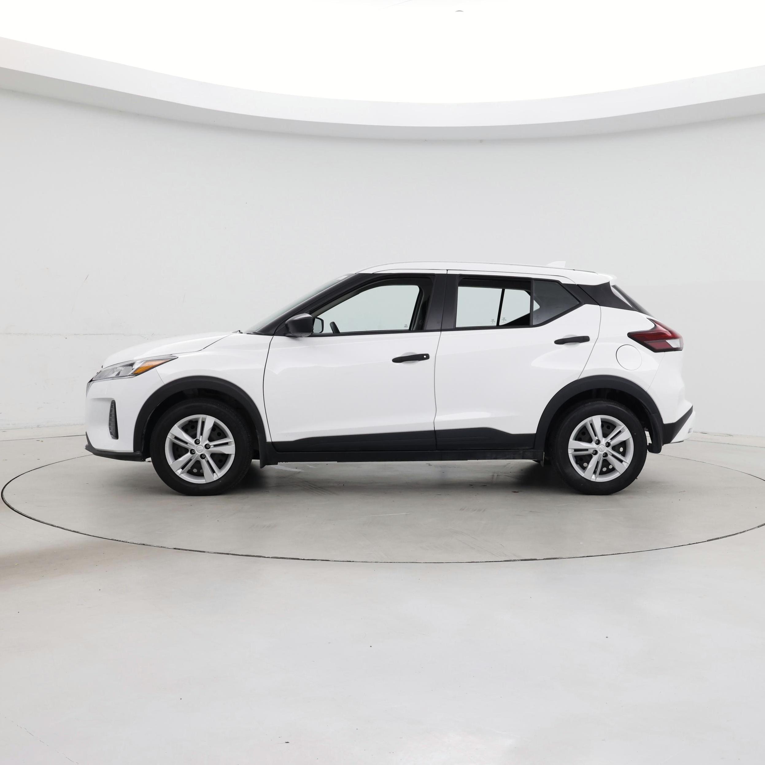 Thumbnail: 2024 Nissan Kicks - 3