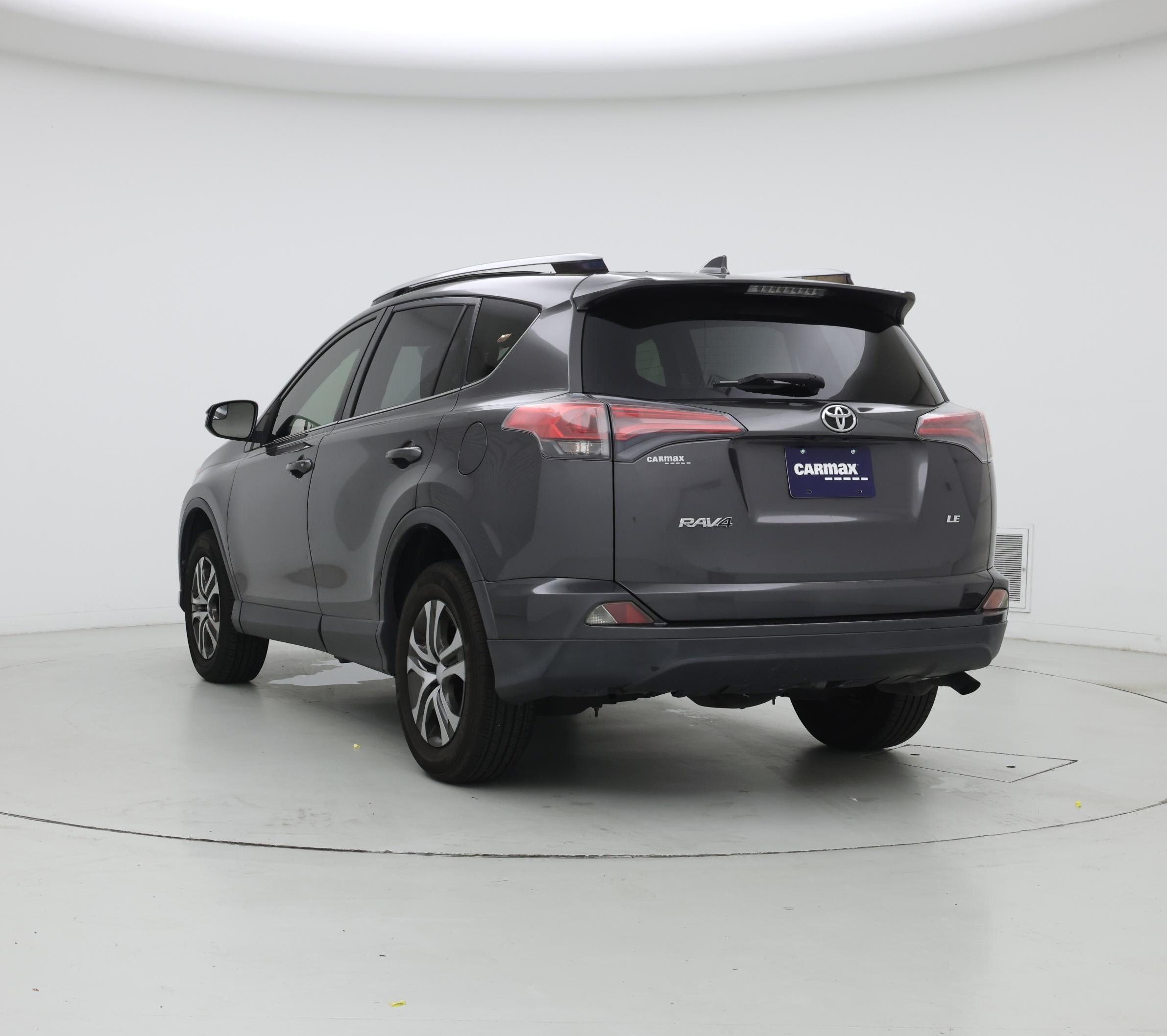 Thumbnail: 2018 Toyota RAV4 - 2