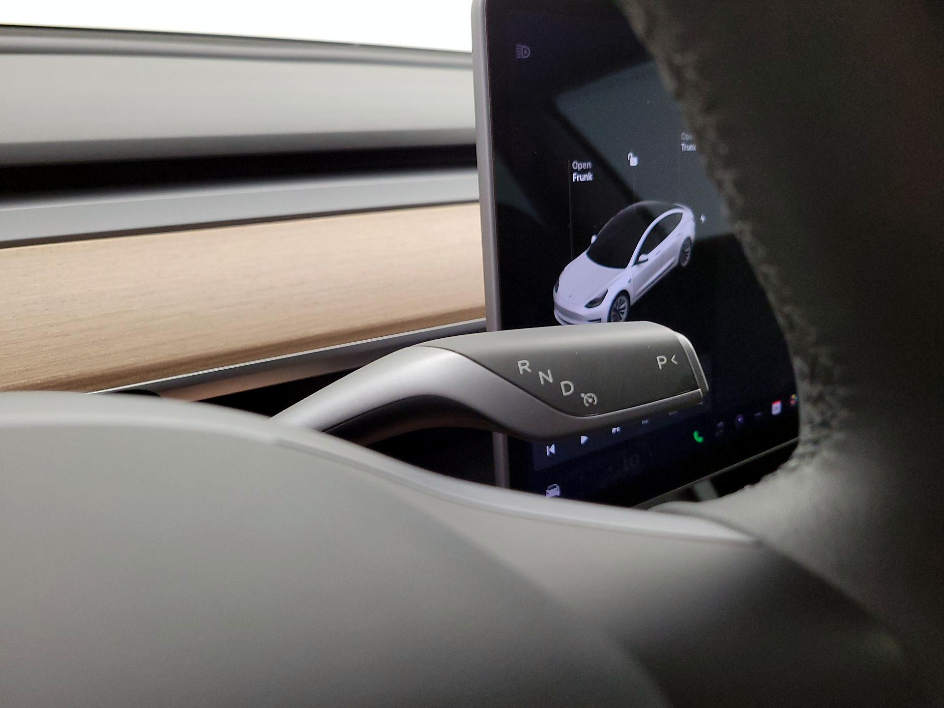 Thumbnail: 2021 Tesla Model 3 - 17