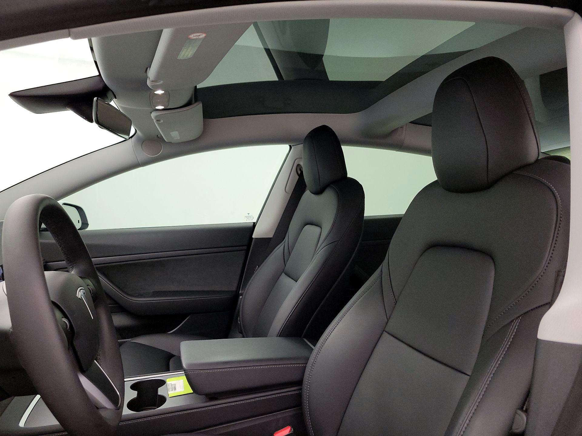 Thumbnail: 2021 Tesla Model 3 - 19