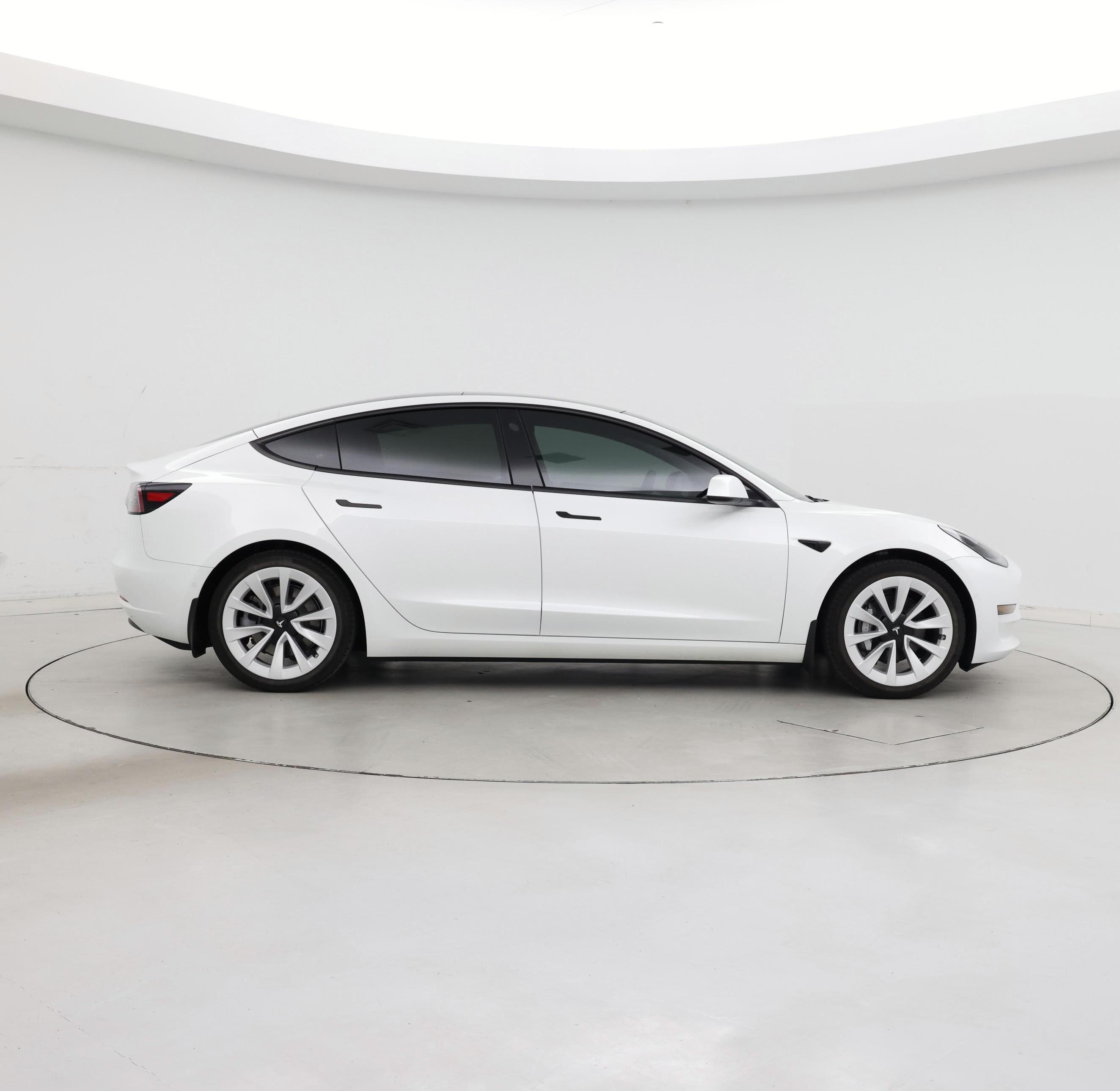 Thumbnail: 2021 Tesla Model 3 - 7