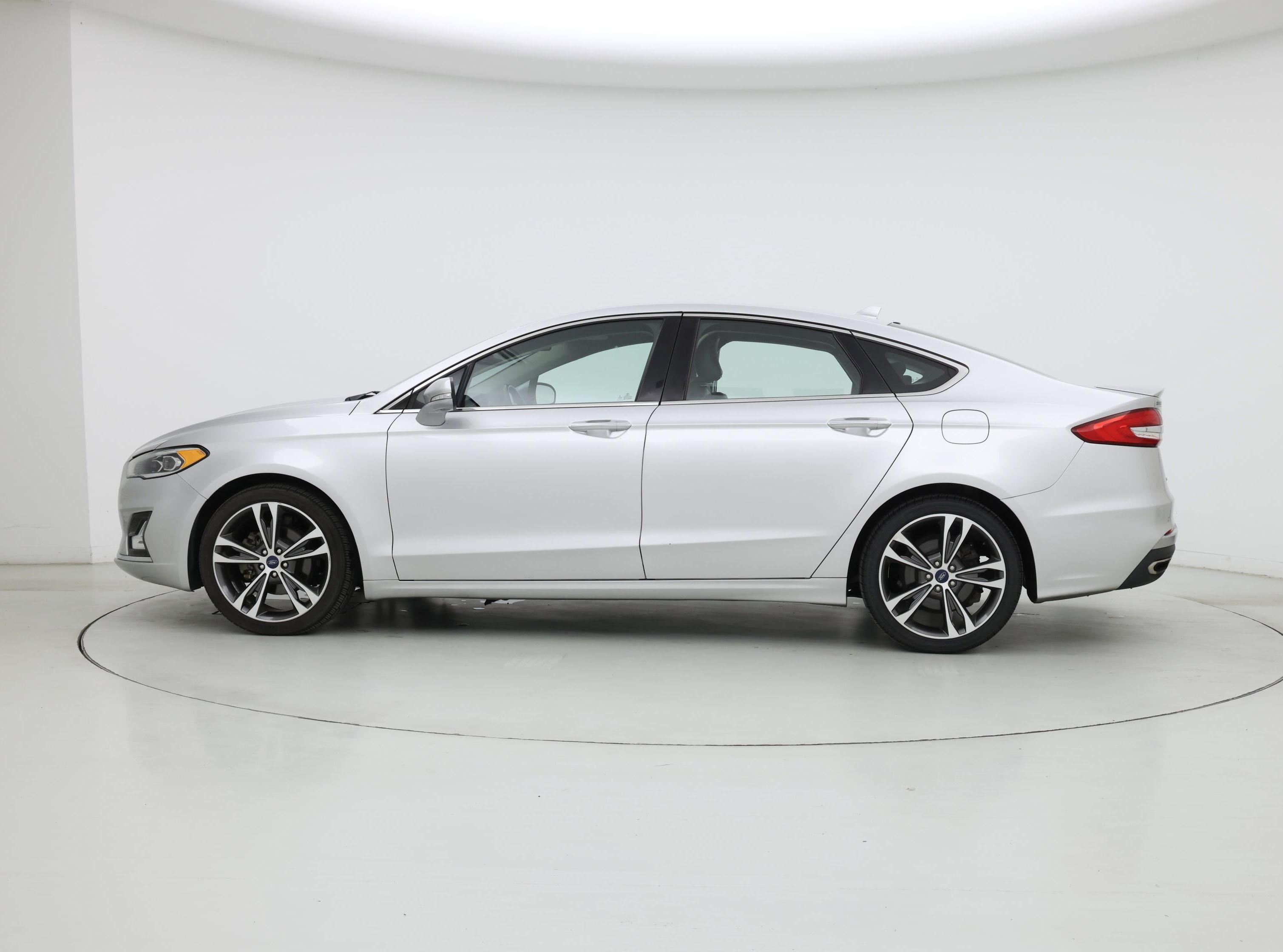 Thumbnail: 2019 Ford Fusion - 3