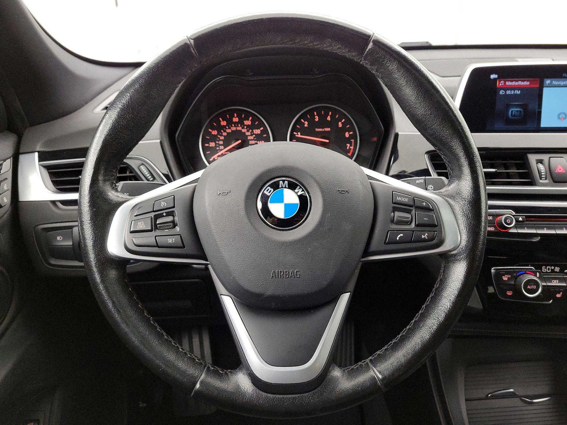Thumbnail: 2018 BMW X1 - 10