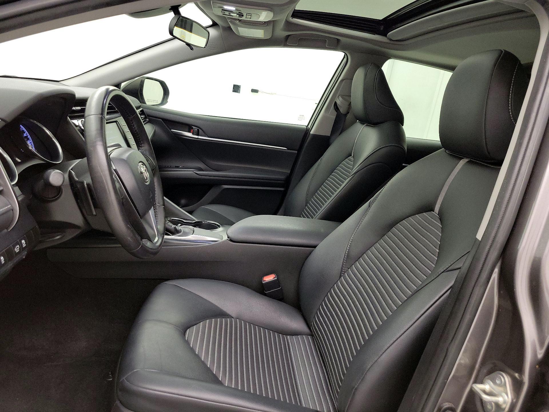 Thumbnail: 2019 Toyota Camry - 11